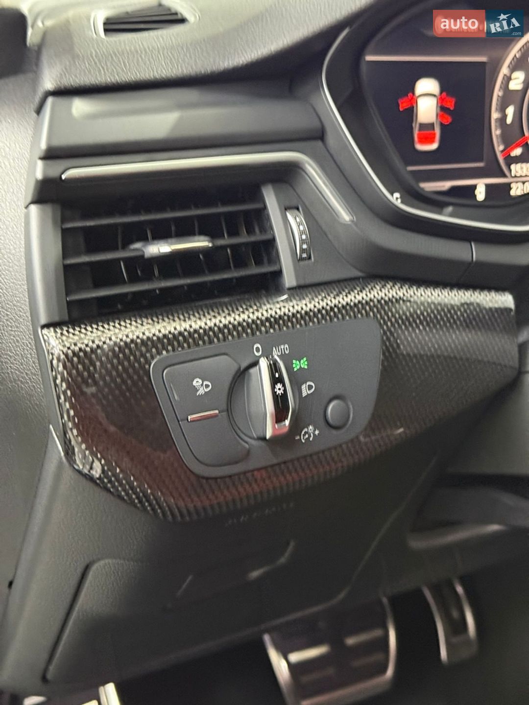 Audi S4 2017 VIN WAUB4AF4XJA044884 фото оголошення 29 з 36