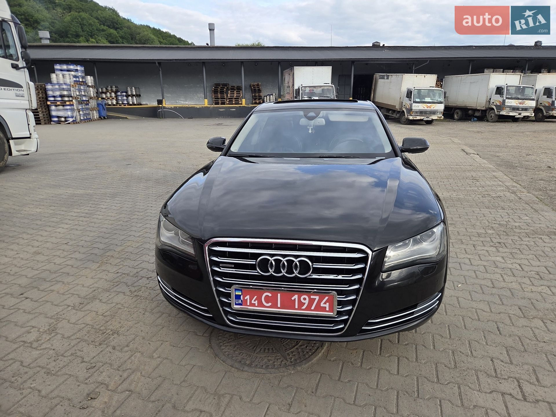 Audi A8 2011 VIN WAUZZZ4H1BN018320 фото оголошення 2 з 24