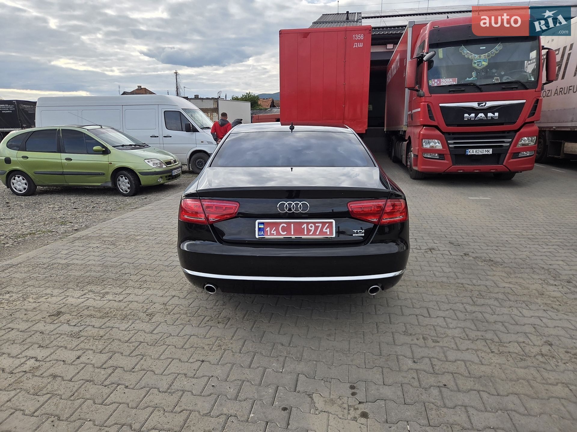 Audi A8 2011 VIN WAUZZZ4H1BN018320 фото оголошення 6 з 24