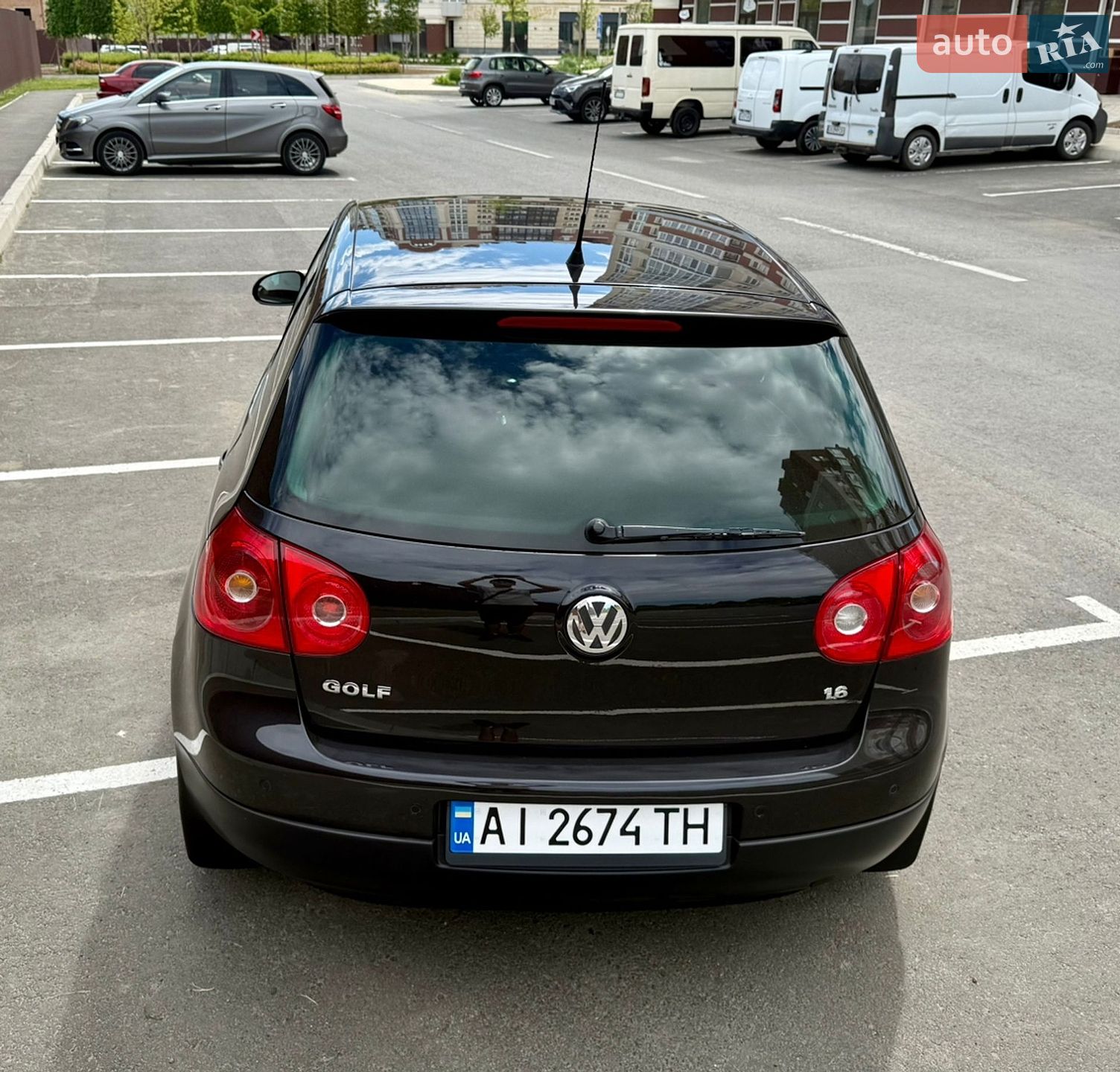 Volkswagen Golf 2007 VIN WVWZZZ1KZ8W184410 фото оголошення 10 з 113