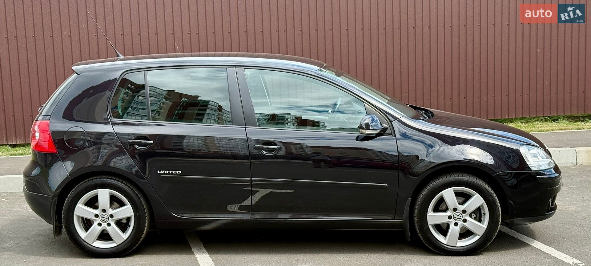 Volkswagen Golf 2007 VIN WVWZZZ1KZ8W184410 фото оголошення 17 з 113