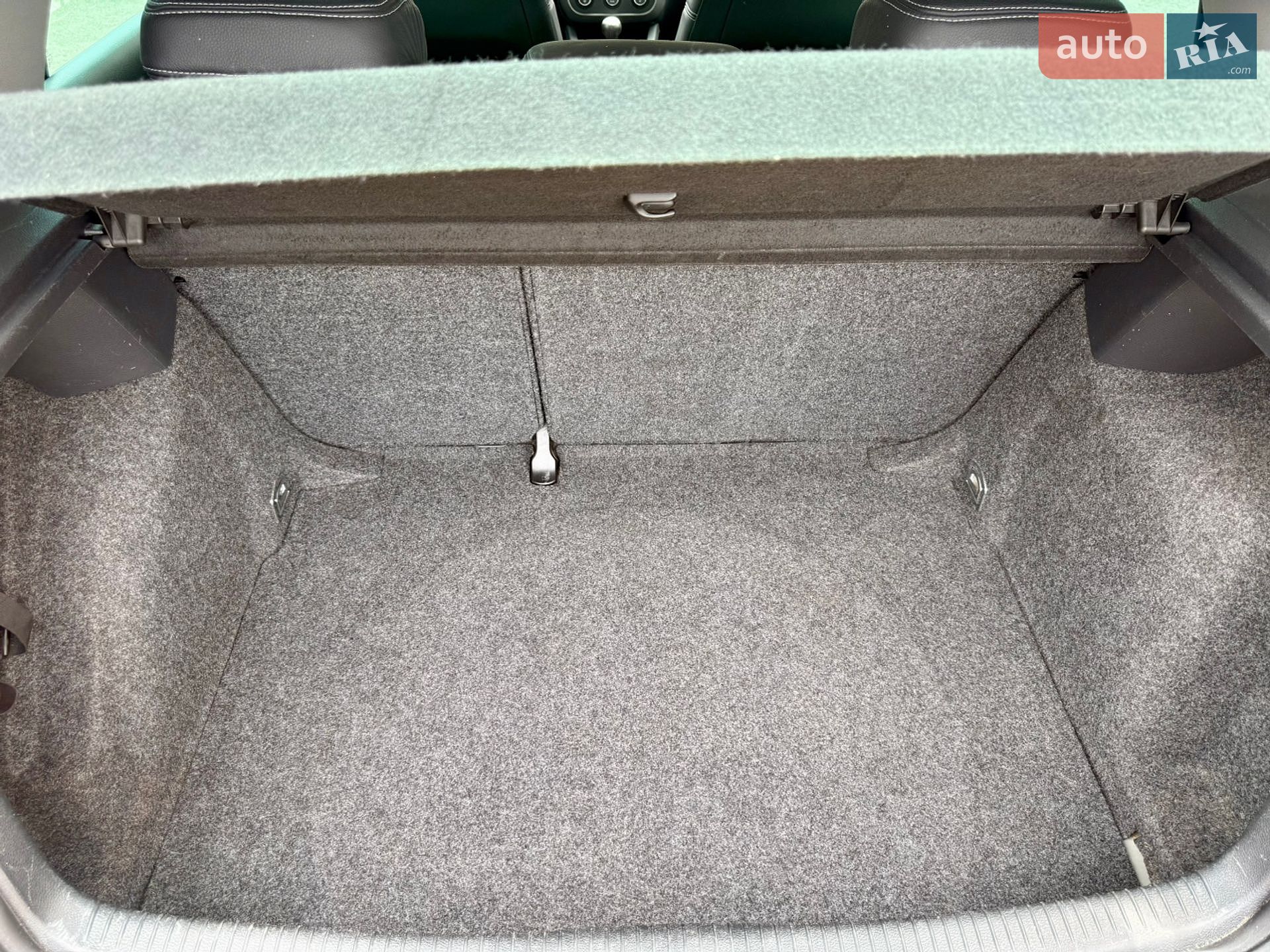 Volkswagen Golf 2007 VIN WVWZZZ1KZ8W184410 фото оголошення 33 з 113