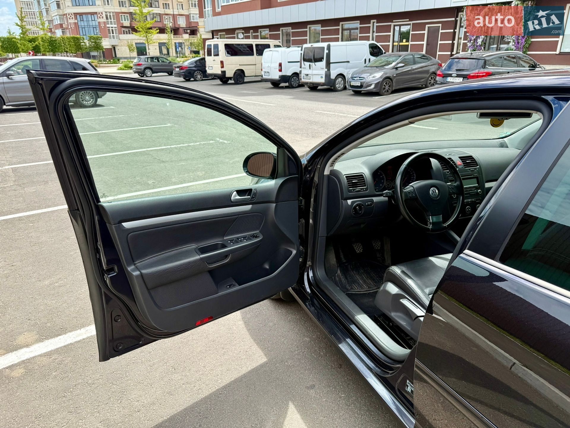 Volkswagen Golf 2007 VIN WVWZZZ1KZ8W184410 фото оголошення 38 з 113