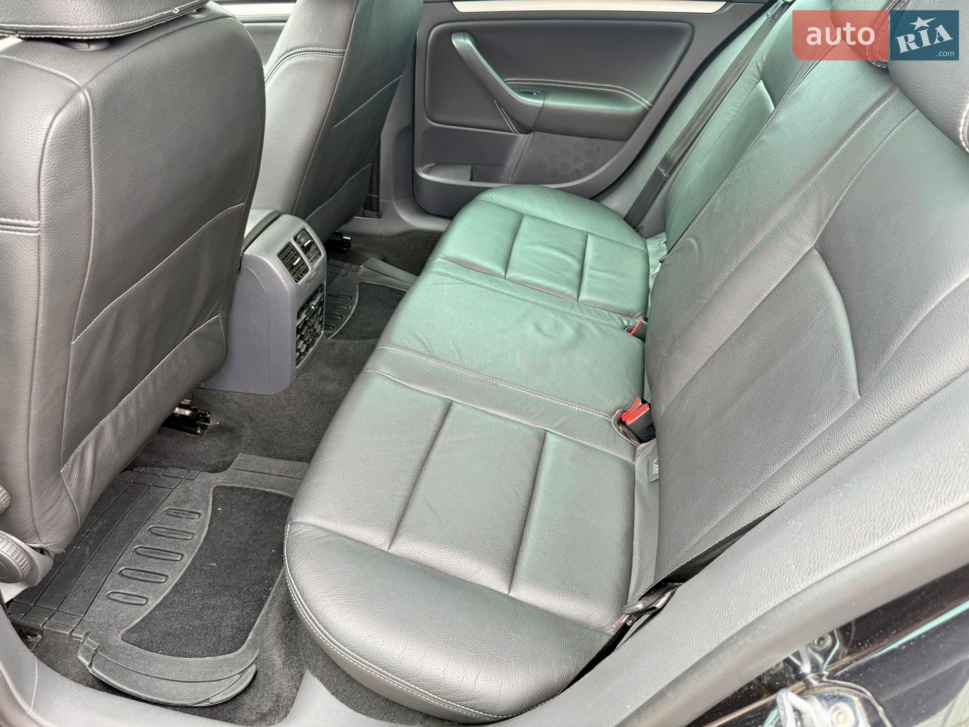 Volkswagen Golf 2007 VIN WVWZZZ1KZ8W184410 фото оголошення 79 з 113