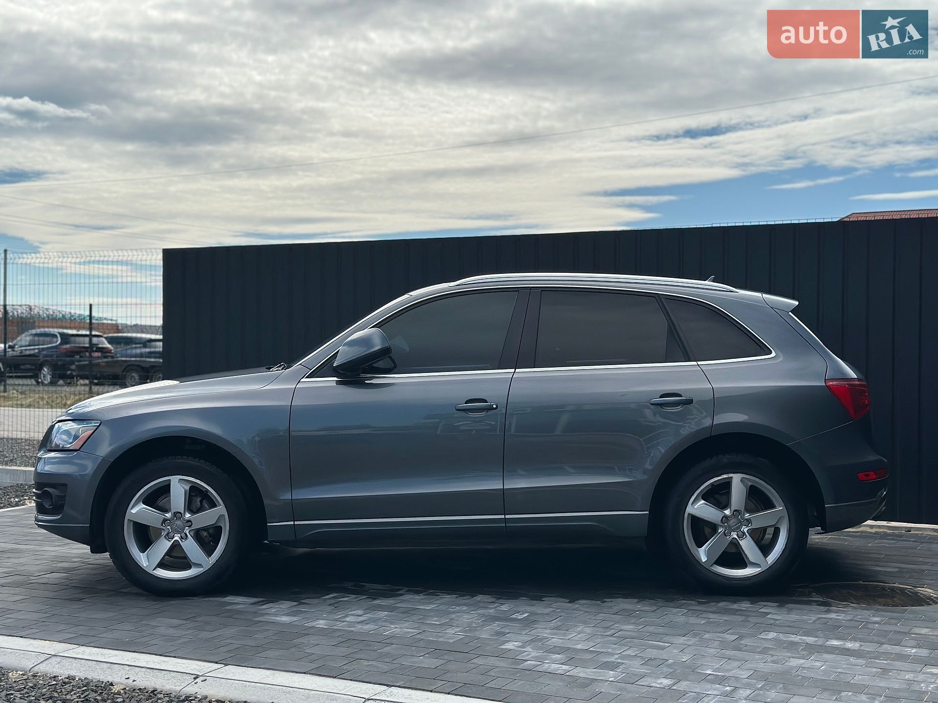 Audi Q5 2011 VIN WA1LFAFP4CA006429 фото оголошення 5 з 16
