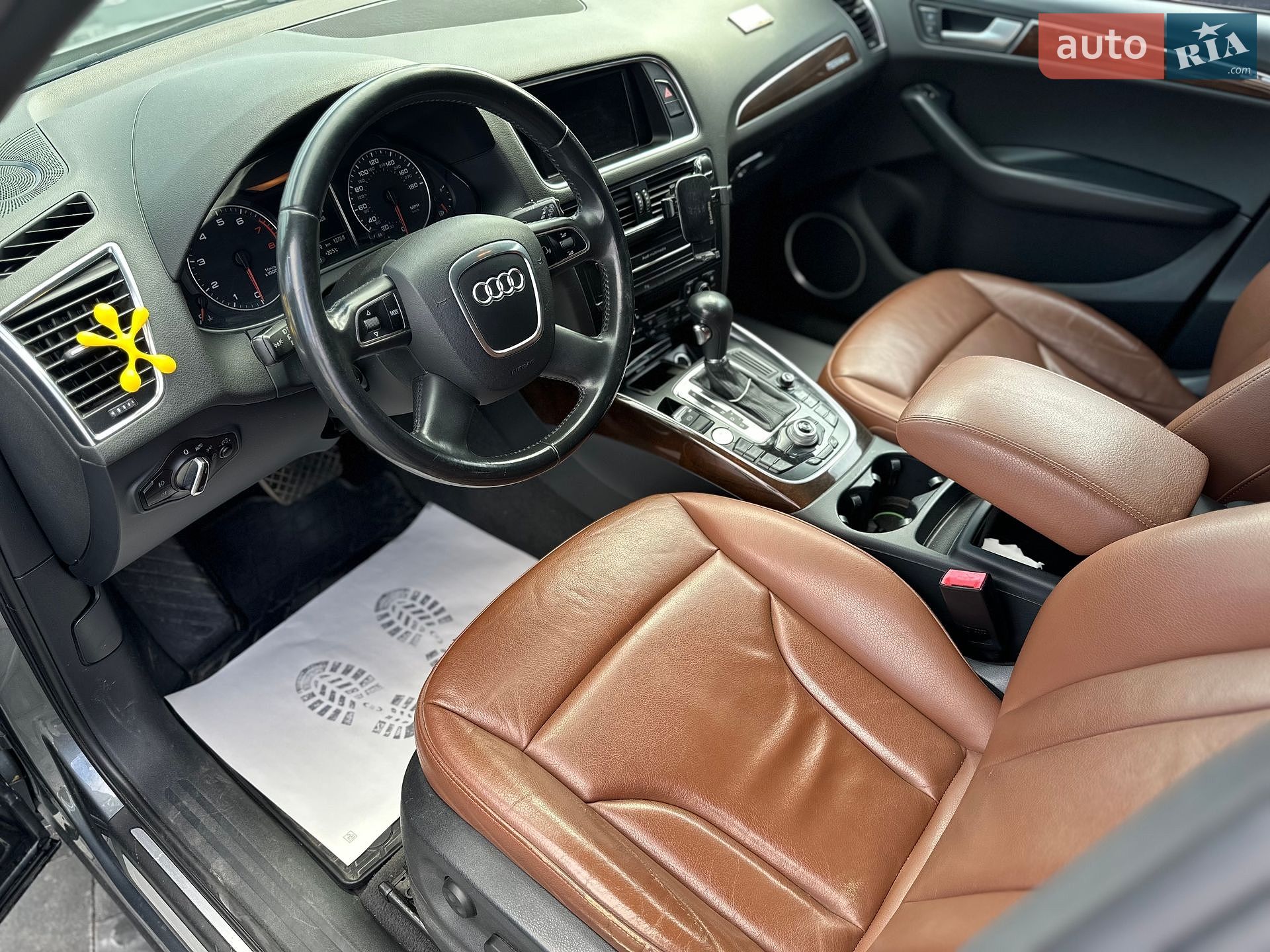 Audi Q5 2011 VIN WA1LFAFP4CA006429 фото оголошення 8 з 16