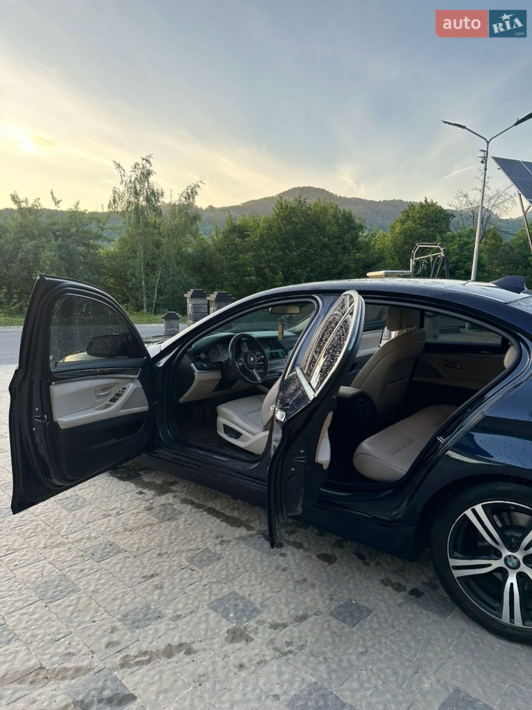 BMW 5 Series 2012 VIN WBAXH5C56DDW15773 фото оголошення 7 з 10