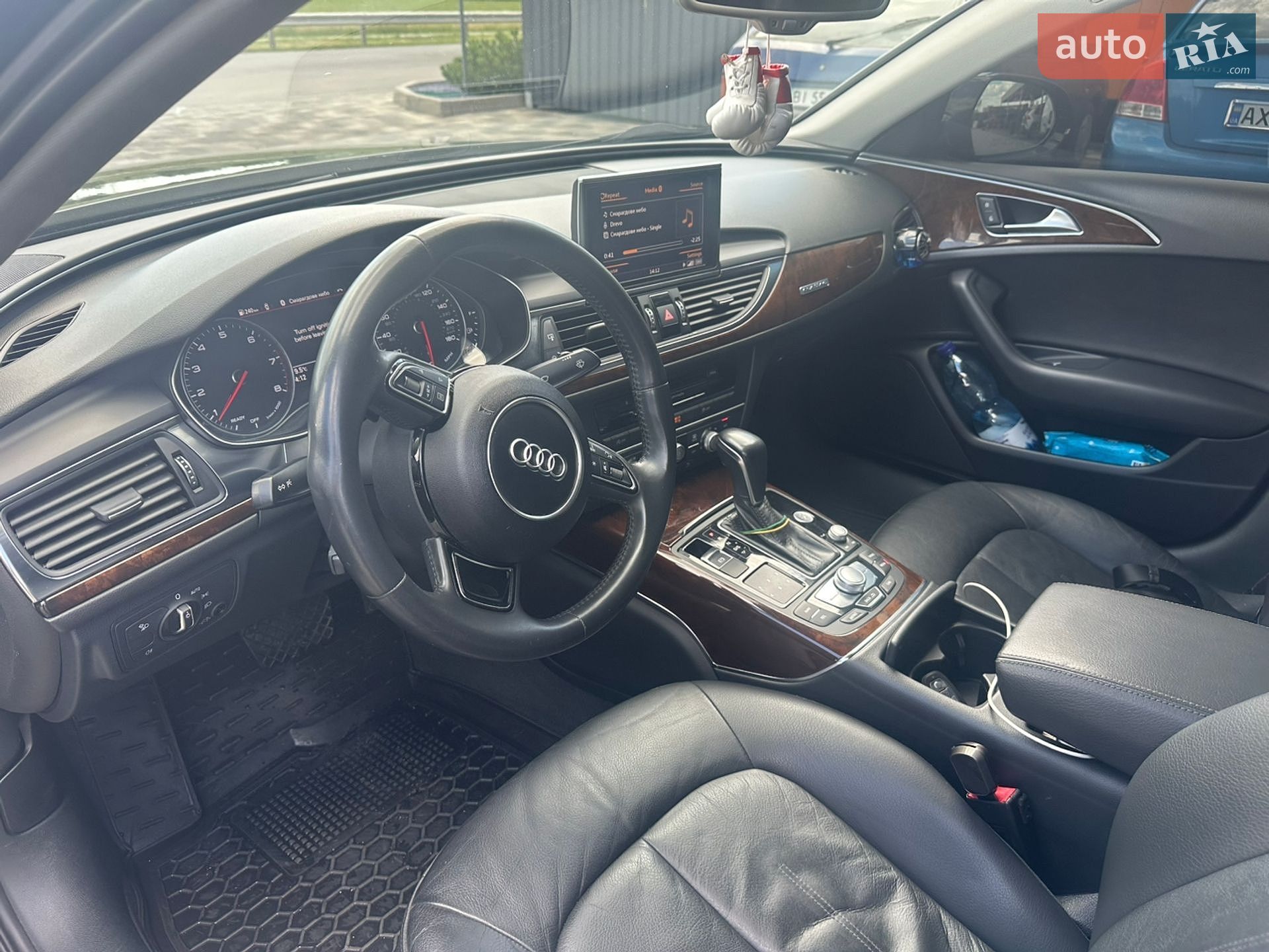Audi A6 2017 VIN WAUF8AFC1JN068092 фото оголошення 3 з 10