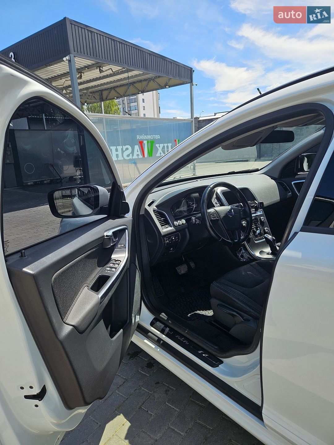 Volvo Xc60 2013 VIN YV1DZ3150E2531502 фото оголошення 18 з 30