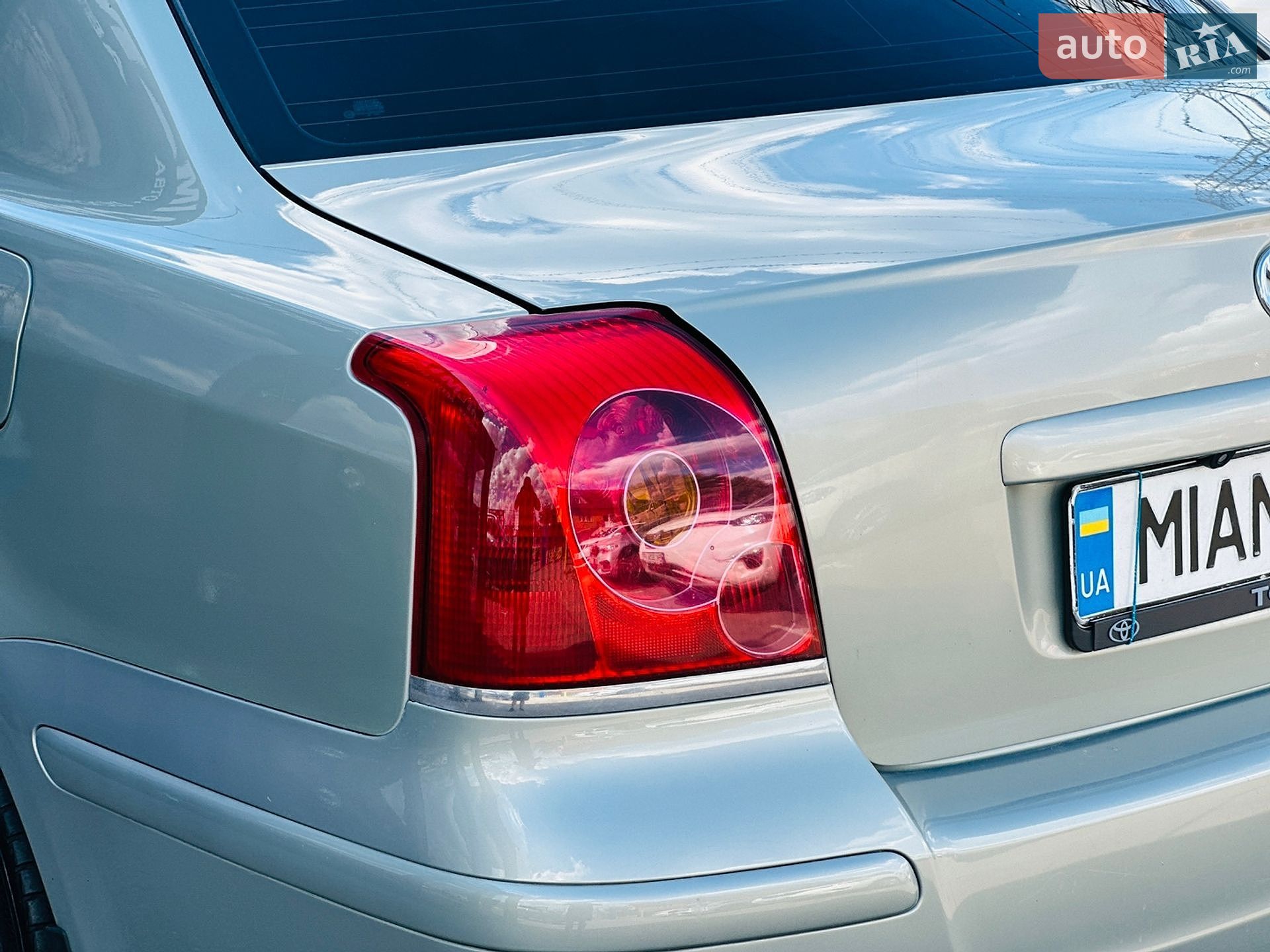 Toyota Avensis 2005 VIN SB1BR56L90E144280 фото оголошення 13 з 35