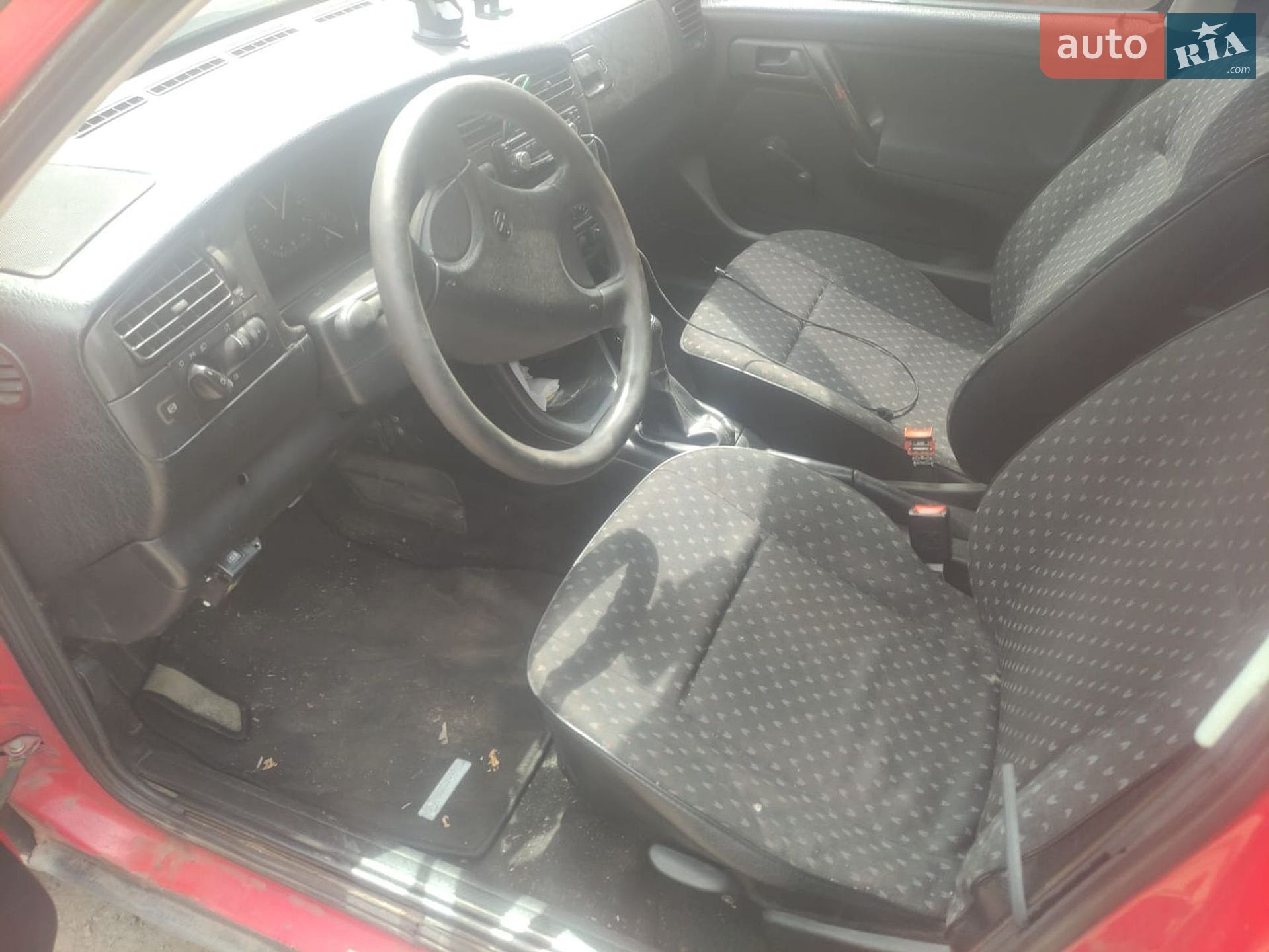 Volkswagen Golf 1993 VIN WVWZZZ1HZPW394419 фото оголошення 8 з 16
