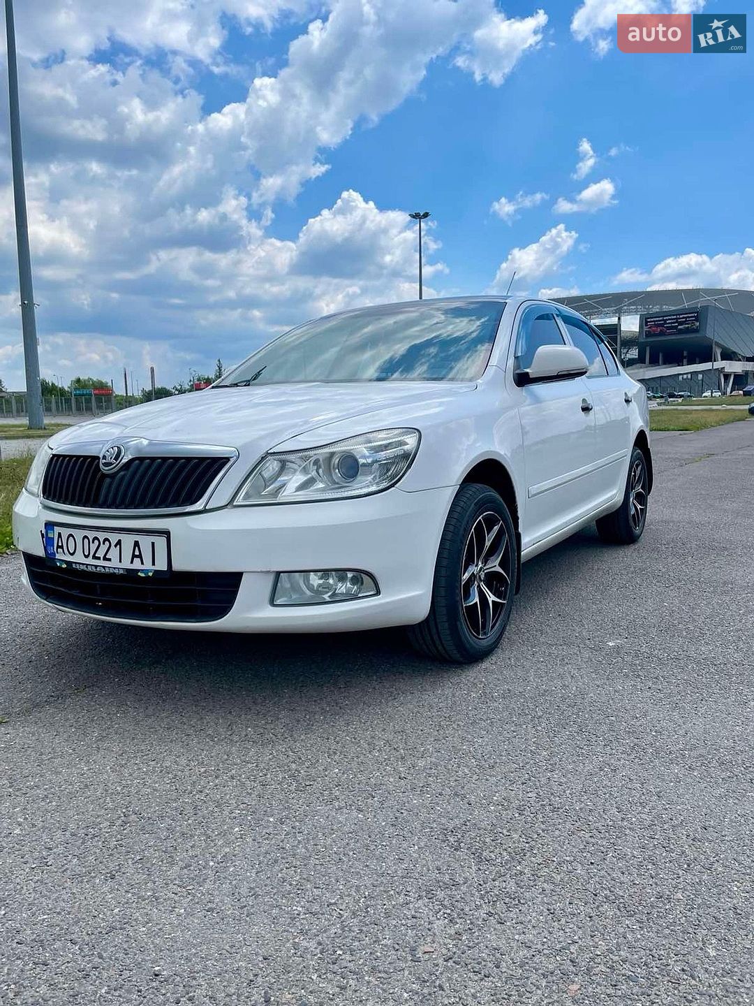 Skoda Octavia 2010 VIN Y6UCA41Z5BB150675 фото оголошення 2 з 41