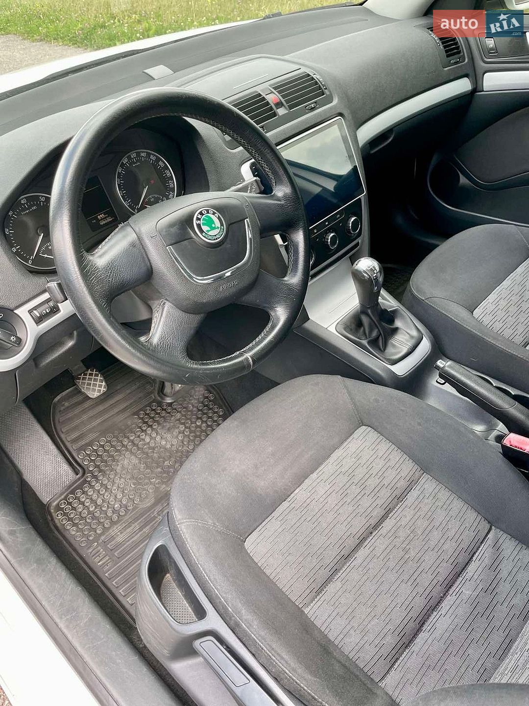 Skoda Octavia 2010 VIN Y6UCA41Z5BB150675 фото оголошення 19 з 41