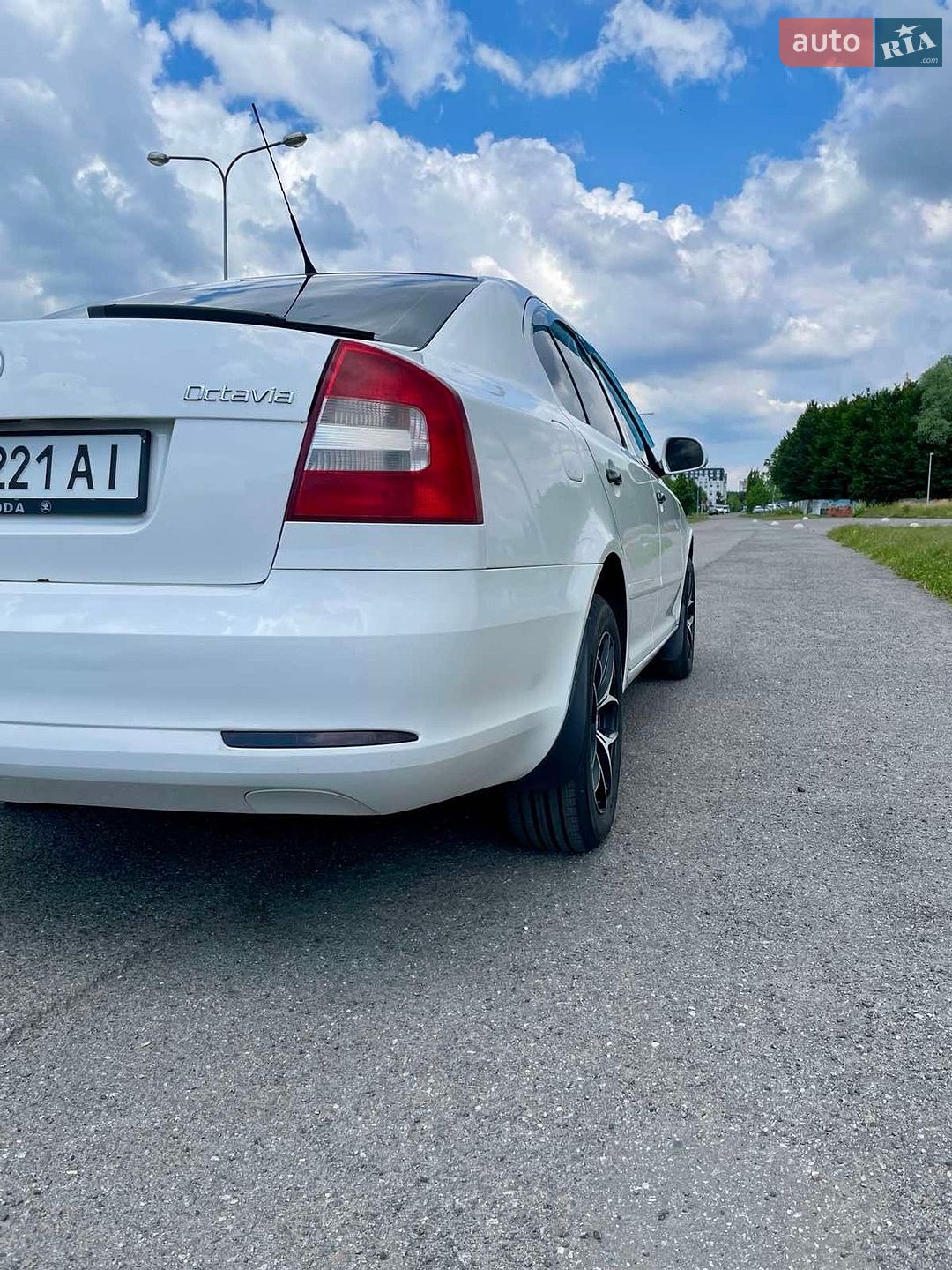 Skoda Octavia 2010 VIN Y6UCA41Z5BB150675 фото оголошення 12 з 41