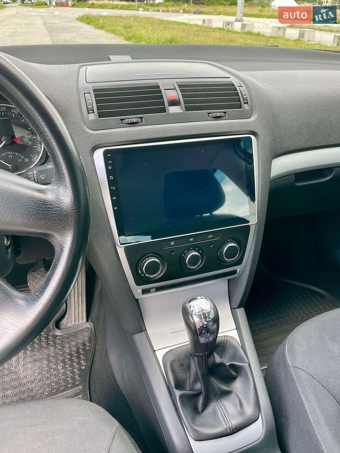 Skoda Octavia 2010 VIN Y6UCA41Z5BB150675 фото оголошення 23 з 41