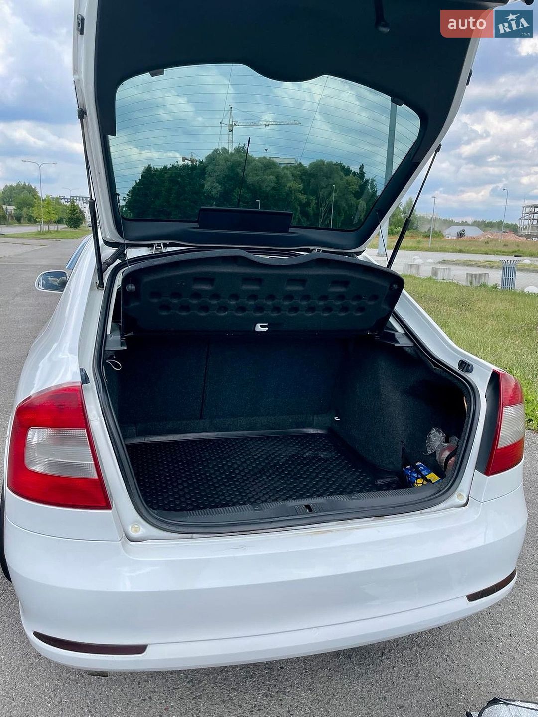 Skoda Octavia 2010 VIN Y6UCA41Z5BB150675 фото оголошення 26 з 41