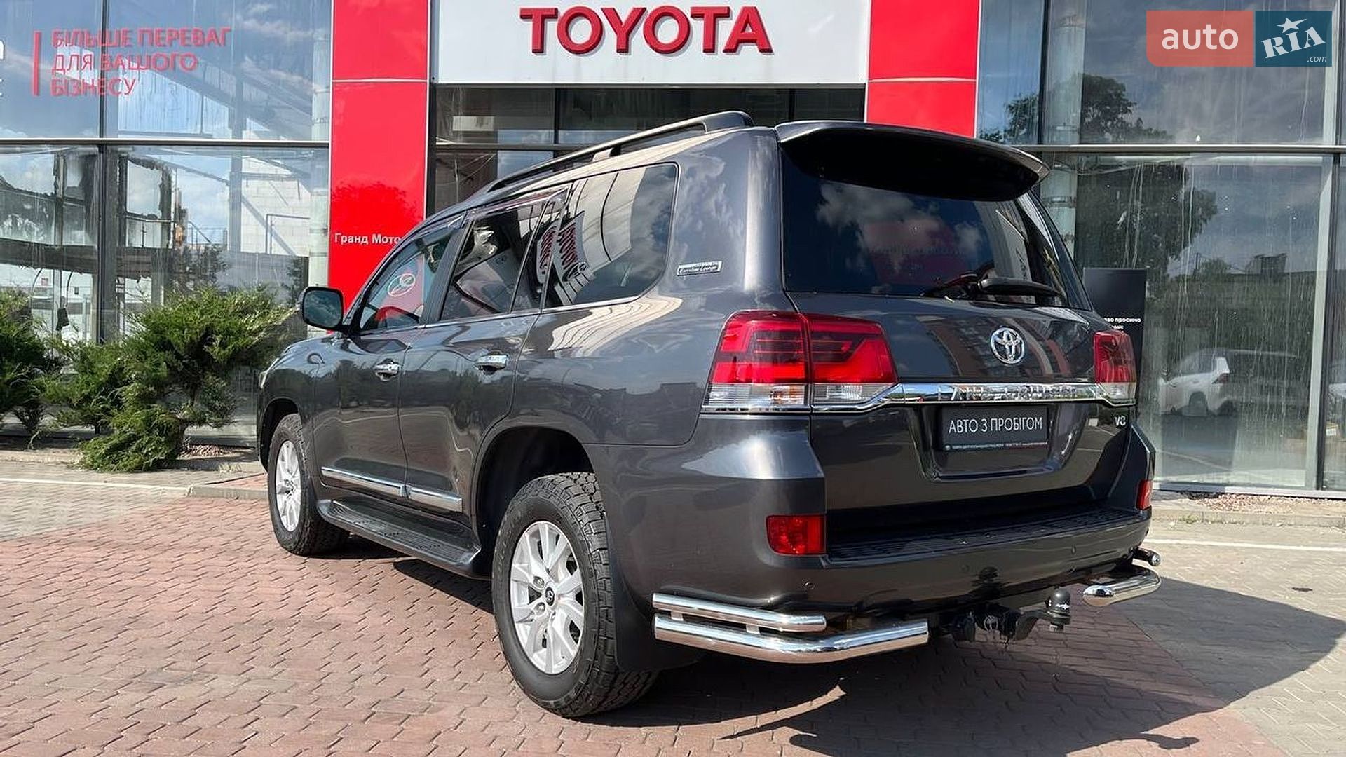 Toyota Land Cruiser 2018 VIN JTMCV05JX04247034 фото оголошення 2 з 13