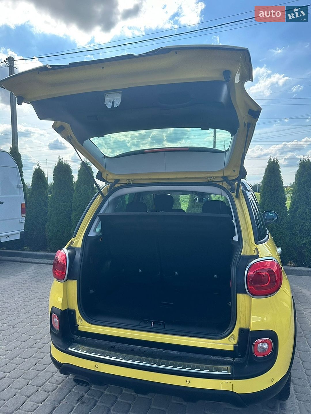Fiat 500l 2015 VIN ZFBCFADH3GZ037554 фото оголошення 9 з 12