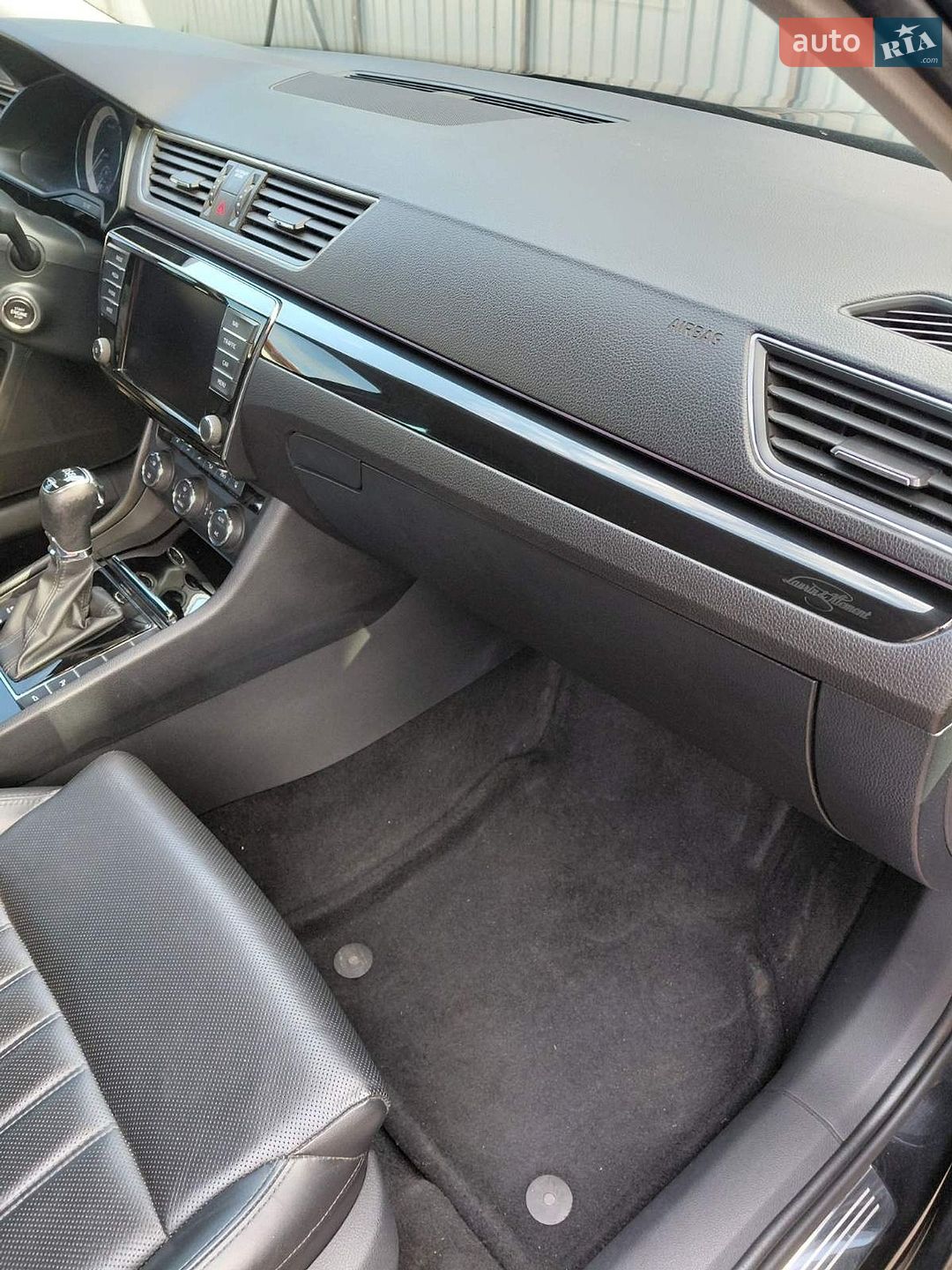 Skoda Superb 2017 VIN TMBLJ9NP6H7535910 фото оголошення 16 з 29