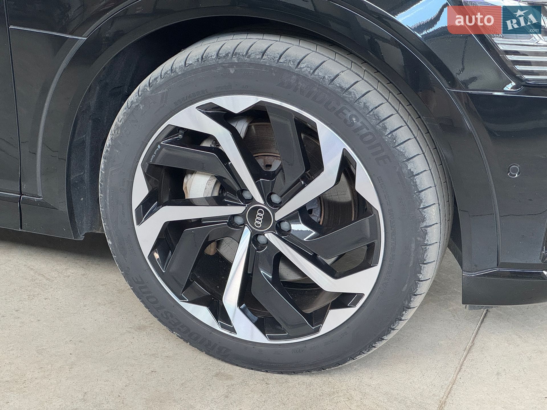 Audi e-tron 2021 VIN WAUZZZGE7NB018765 фото оголошення 5 з 28
