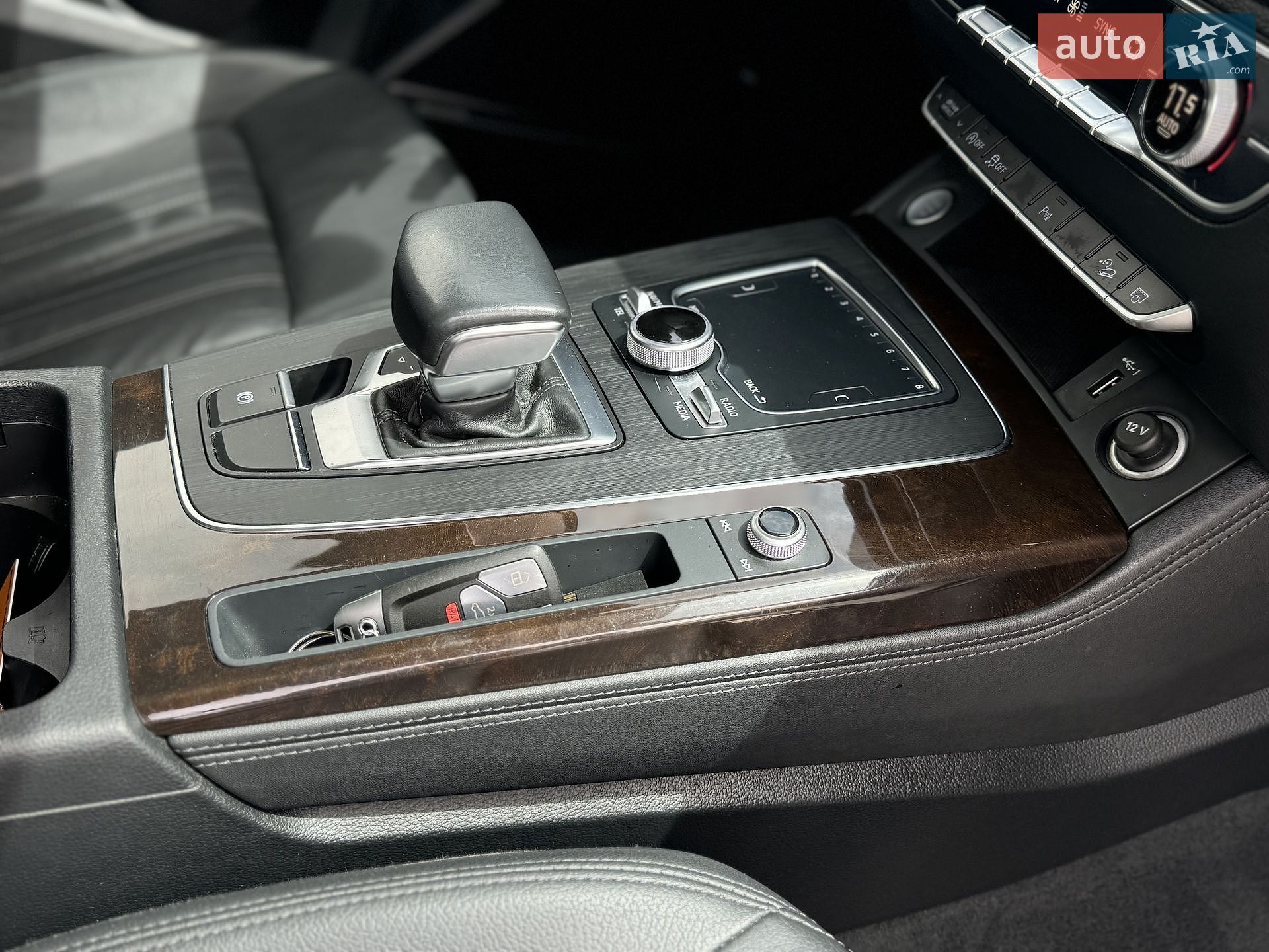 Audi Q5 2019 VIN WA1BNAFY7K2079343 фото оголошення 39 з 41