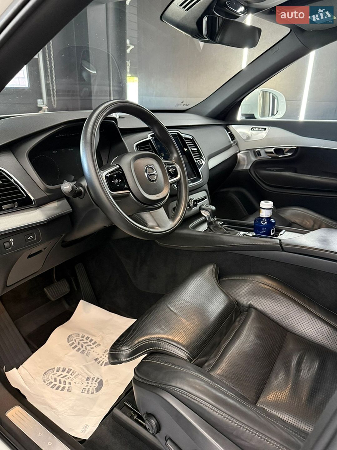 Volvo Xc90 2015 VIN YV1LCA4BCG1034172 фото оголошення 8 з 18