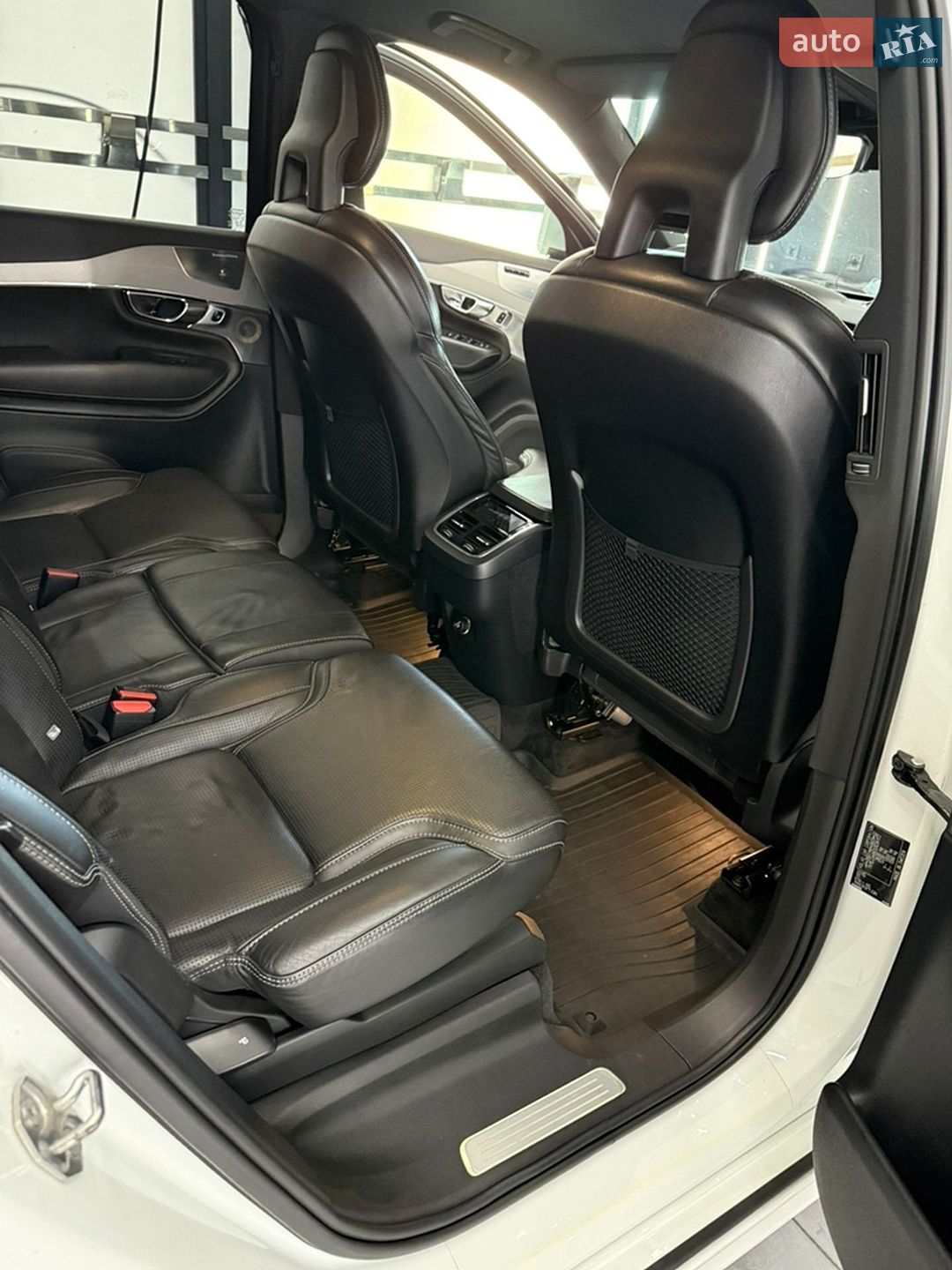 Volvo Xc90 2015 VIN YV1LCA4BCG1034172 фото оголошення 10 з 18