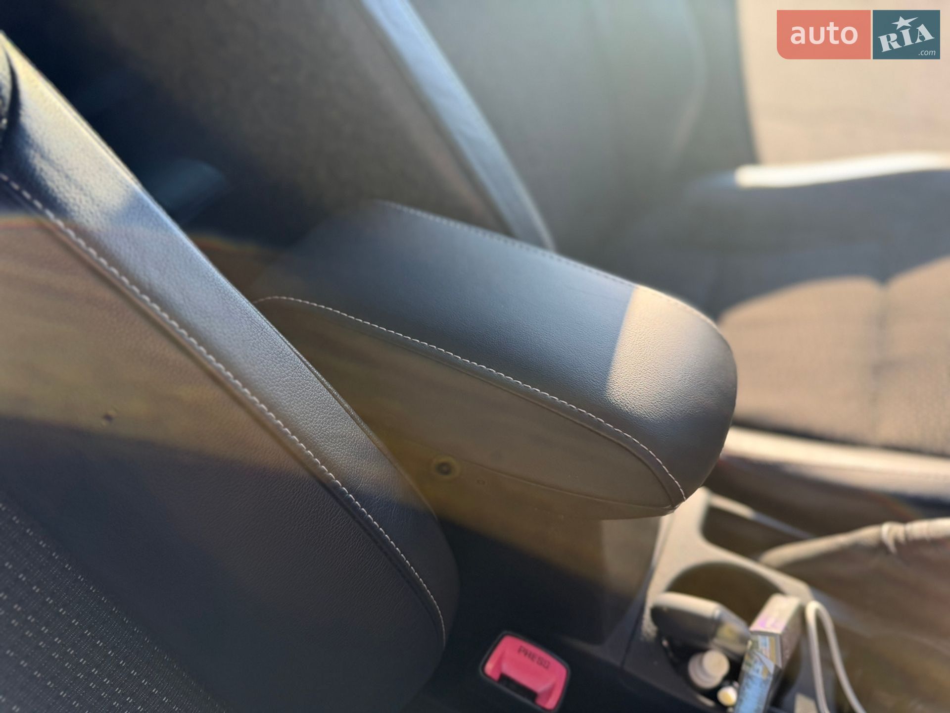 Toyota Auris 2013 VIN SB1ZS3JE30E029304 фото оголошення 25 з 52