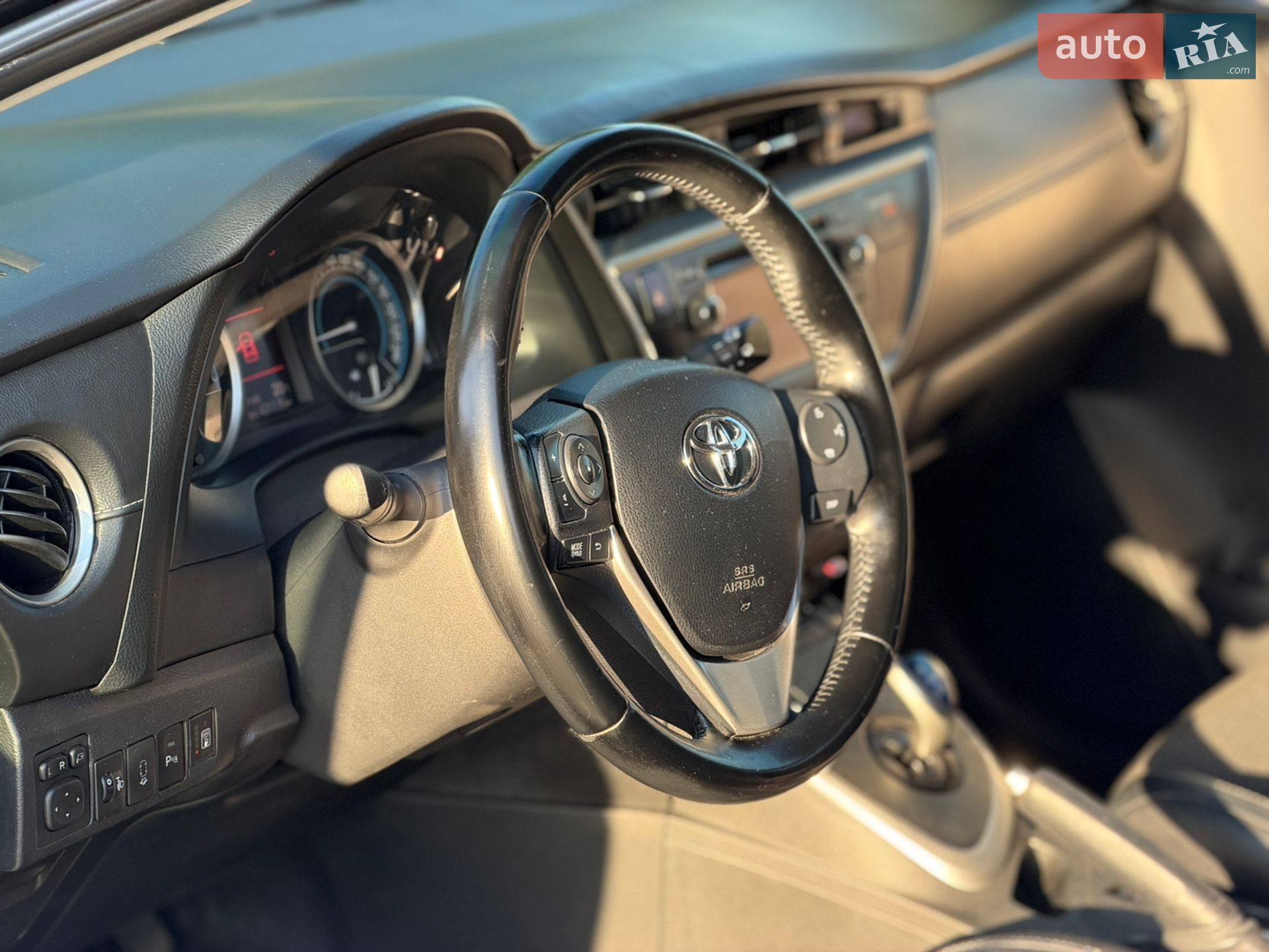 Toyota Auris 2013 VIN SB1ZS3JE30E029304 фото оголошення 28 з 52