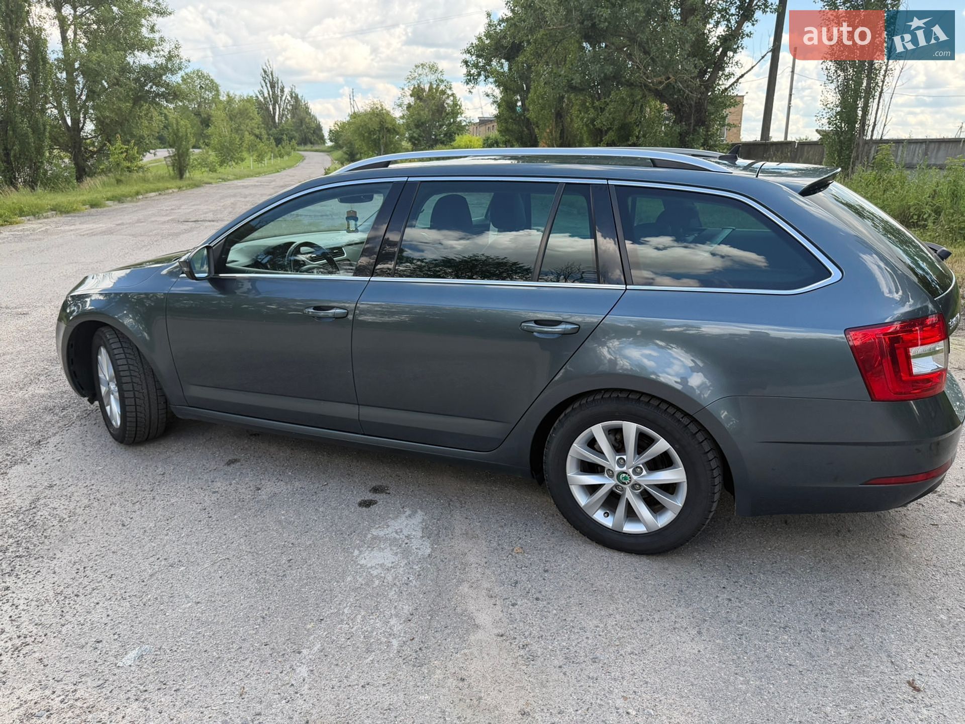 Skoda Octavia 2018 VIN TMBJJ9NE3J0366904 фото оголошення 4 з 39