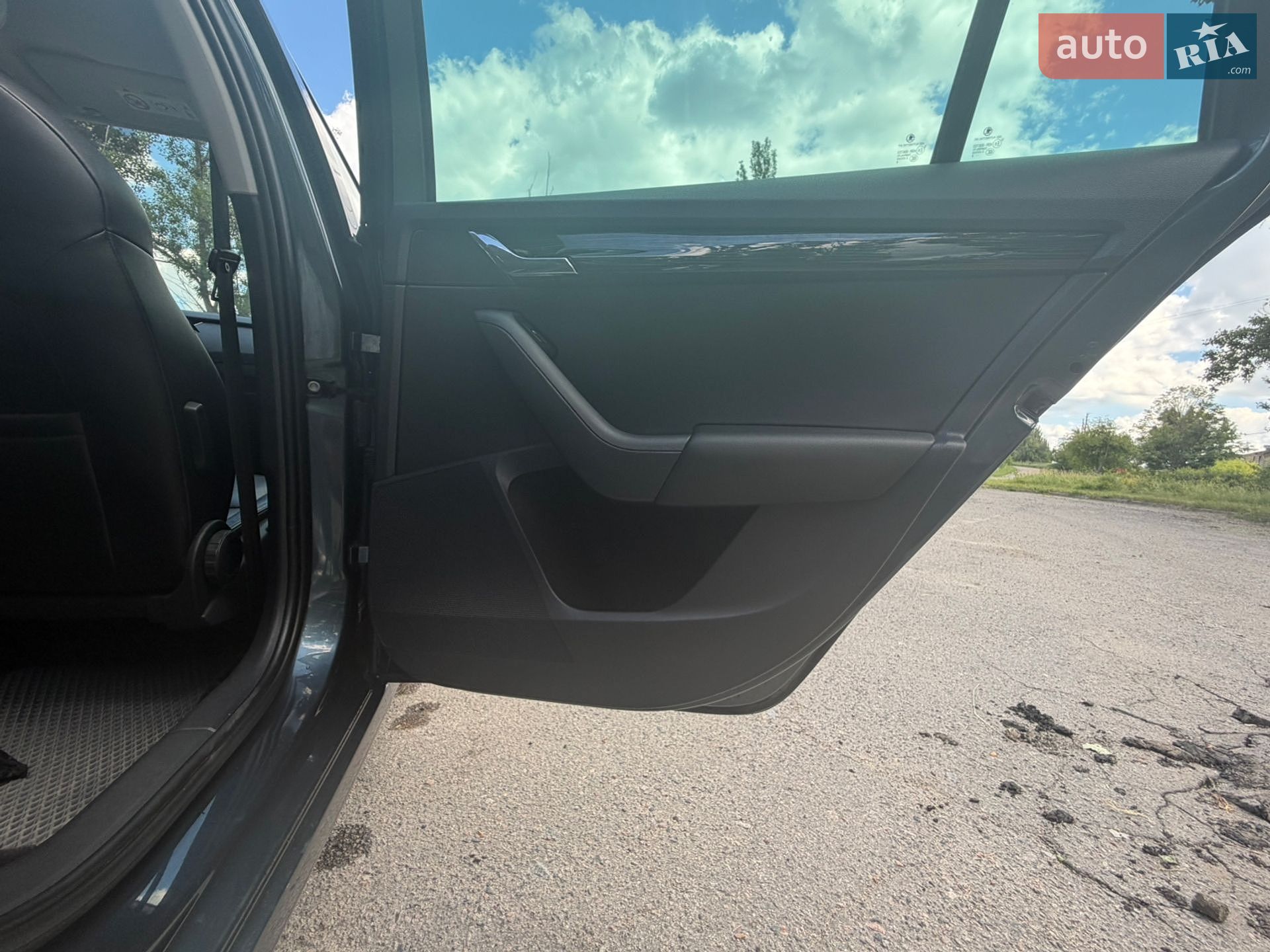 Skoda Octavia 2018 VIN TMBJJ9NE3J0366904 фото оголошення 20 з 39