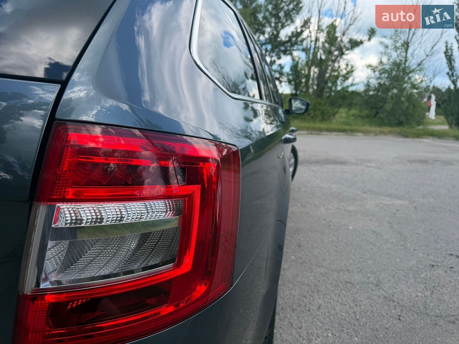Skoda Octavia 2018 VIN TMBJJ9NE3J0366904 фото оголошення 23 з 39