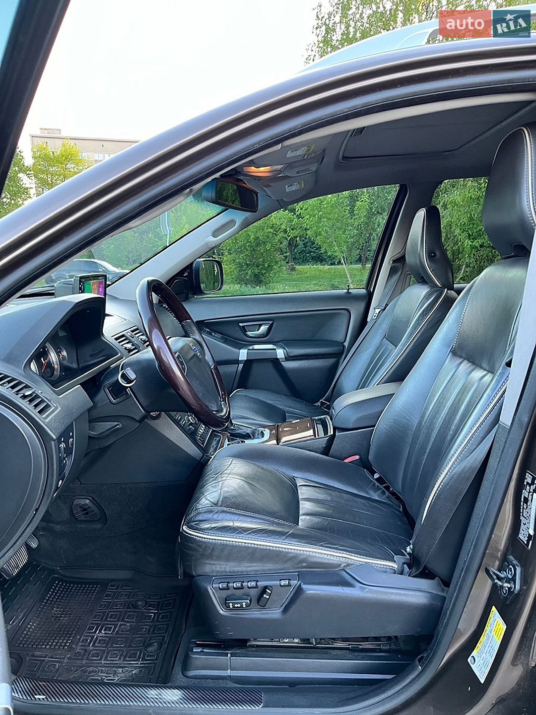 Volvo Xc90 2012 VIN YV4952CZ1D1634820 фото оголошення 8 з 15