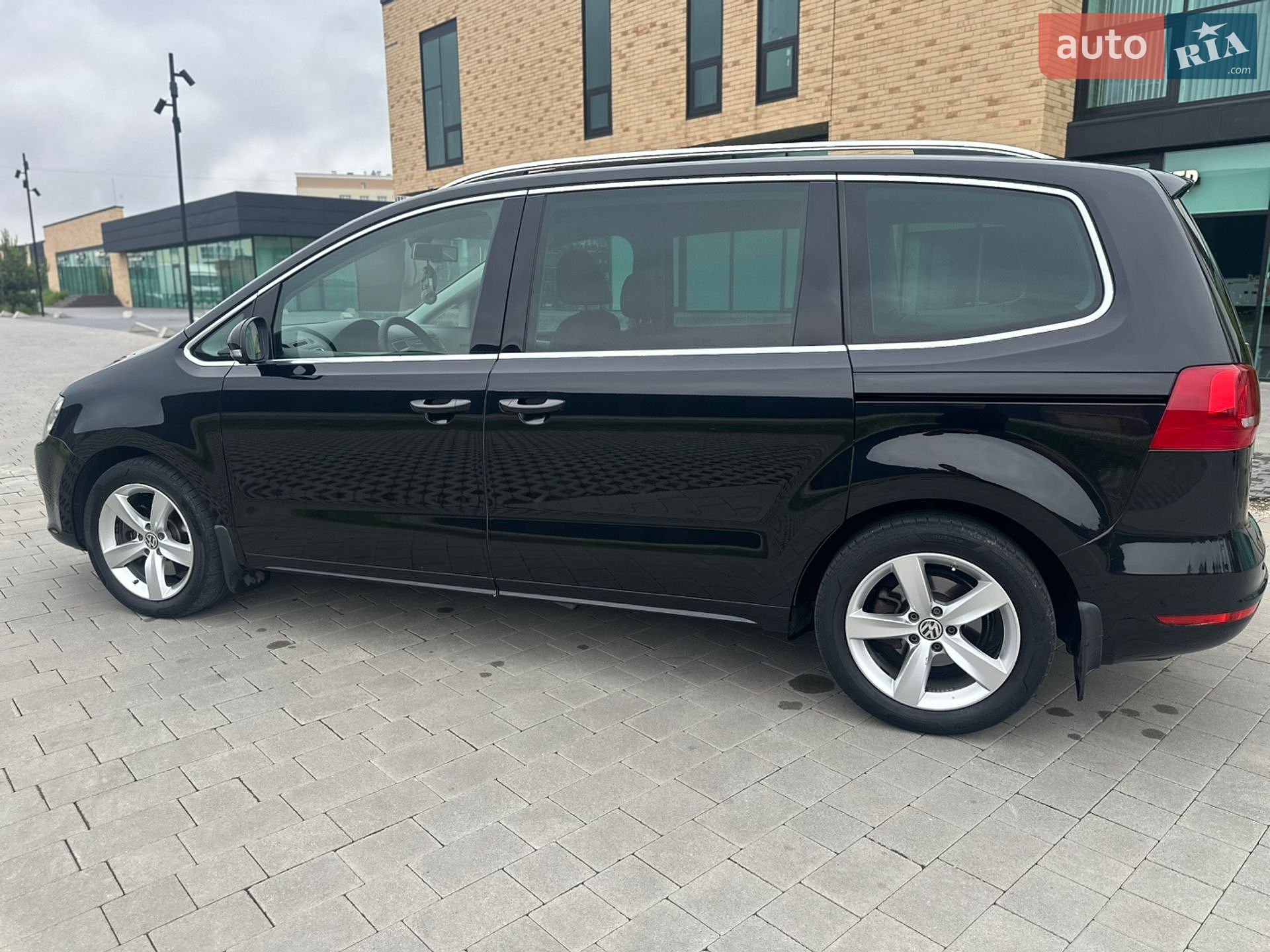 Volkswagen Sharan 2011 VIN WVWZZZ7NZBV017869 фото оголошення 11 з 35