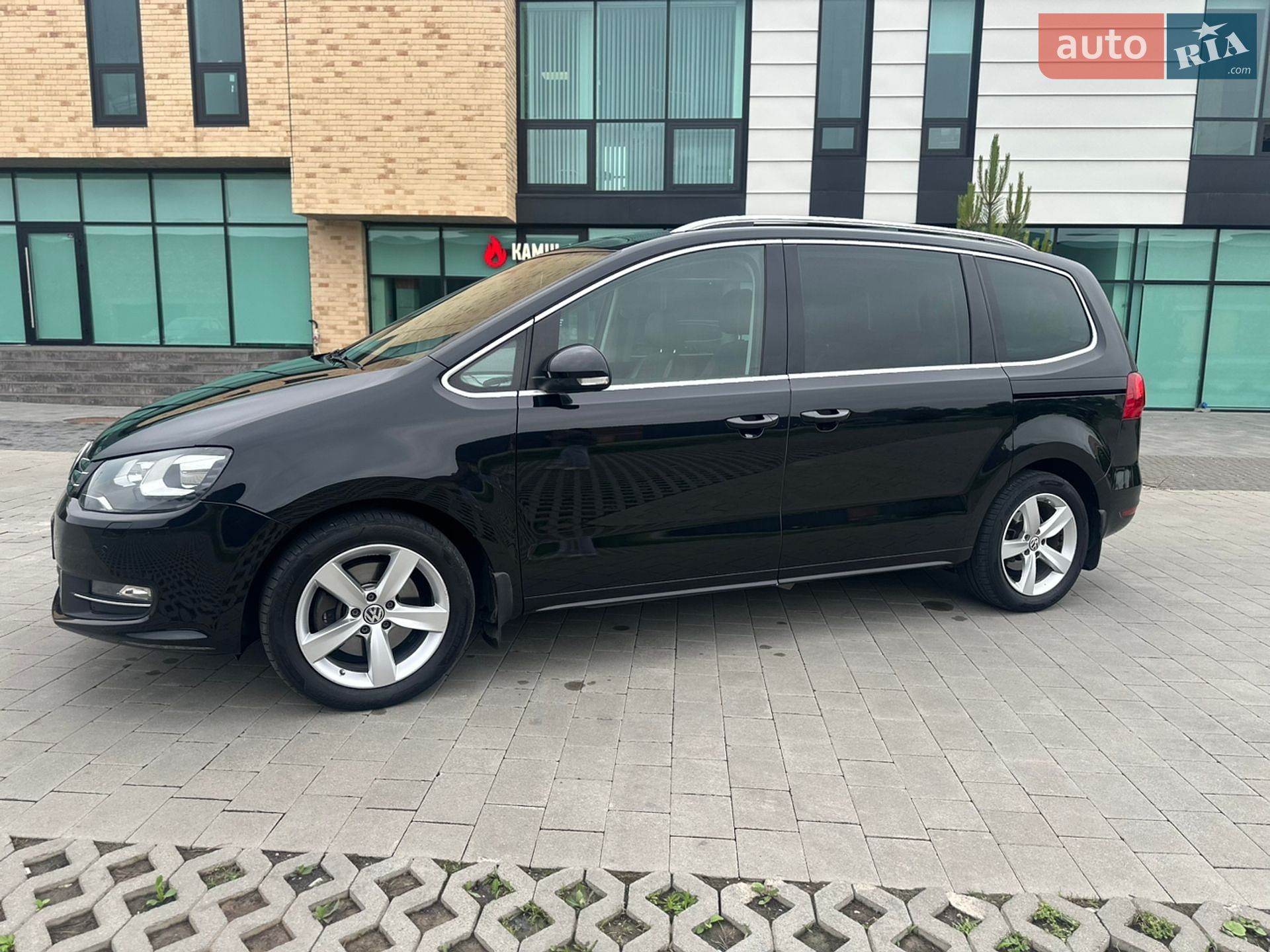 Volkswagen Sharan 2011 VIN WVWZZZ7NZBV017869 фото оголошення 12 з 35
