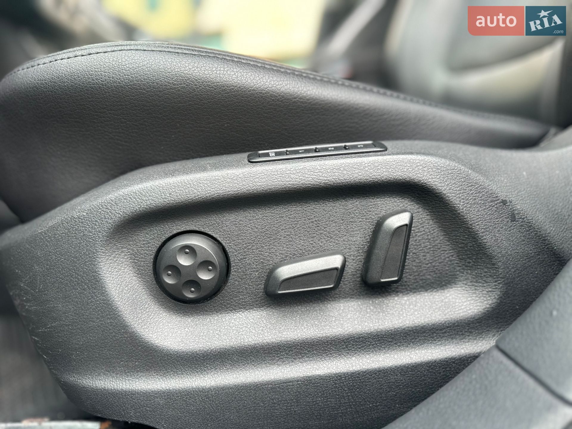 Volkswagen Sharan 2011 VIN WVWZZZ7NZBV017869 фото оголошення 16 з 35