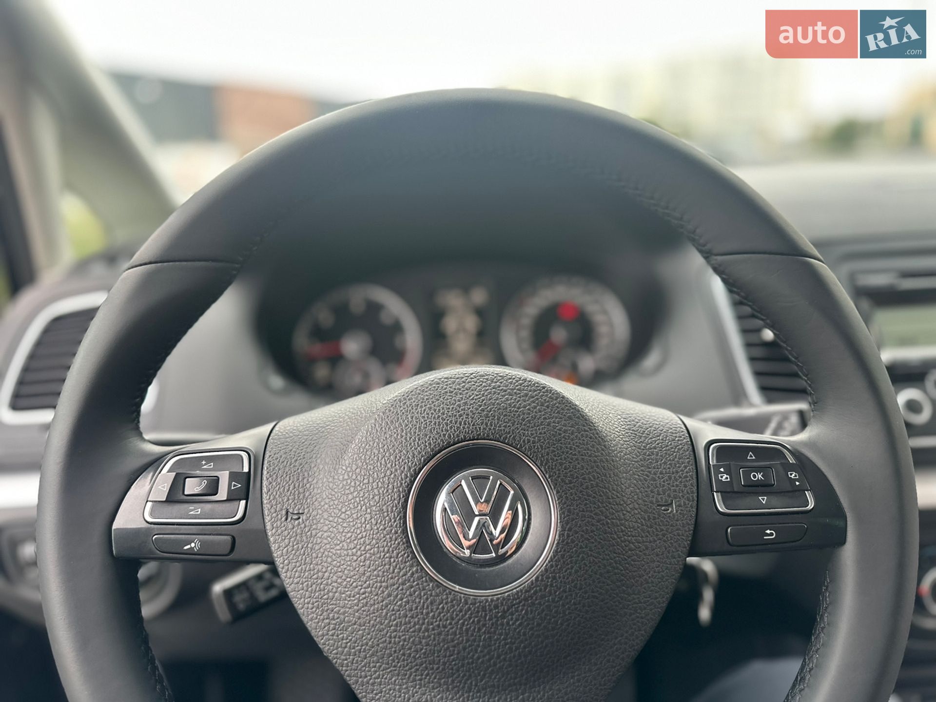 Volkswagen Sharan 2011 VIN WVWZZZ7NZBV017869 фото оголошення 20 з 35