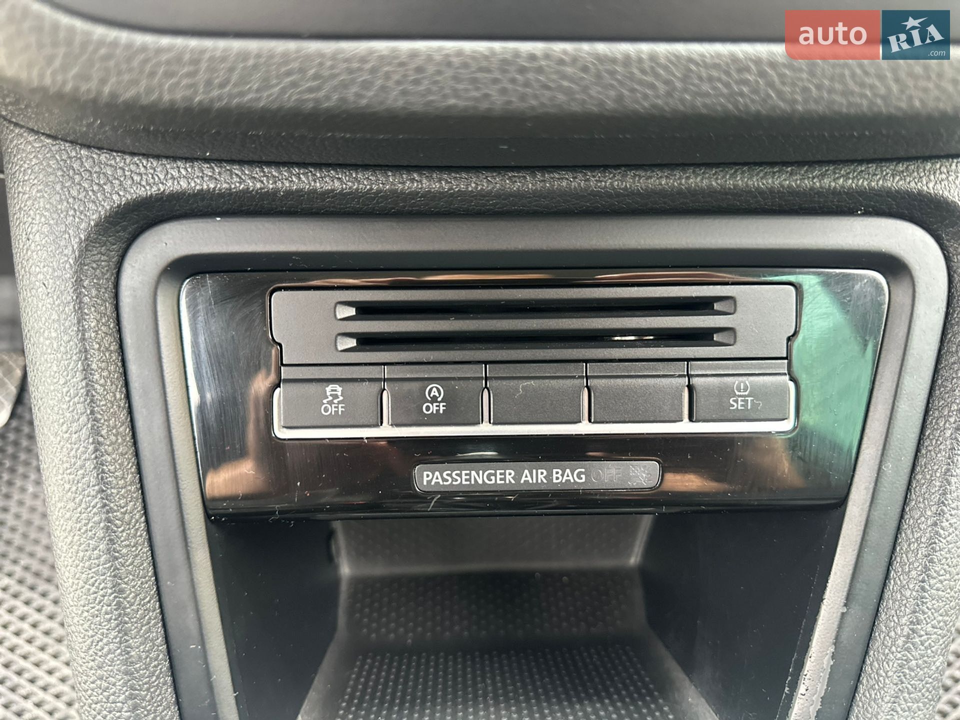 Volkswagen Sharan 2011 VIN WVWZZZ7NZBV017869 фото оголошення 24 з 35