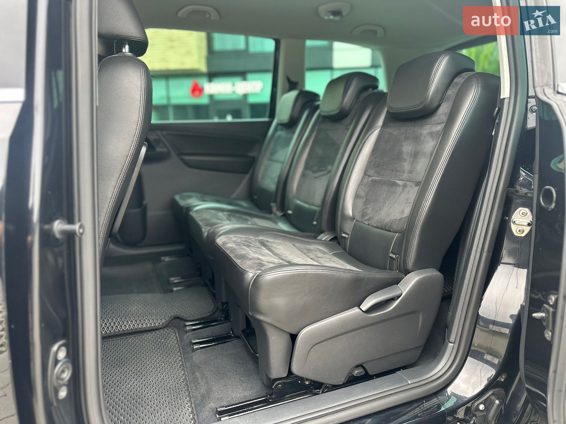 Volkswagen Sharan 2011 VIN WVWZZZ7NZBV017869 фото оголошення 30 з 35