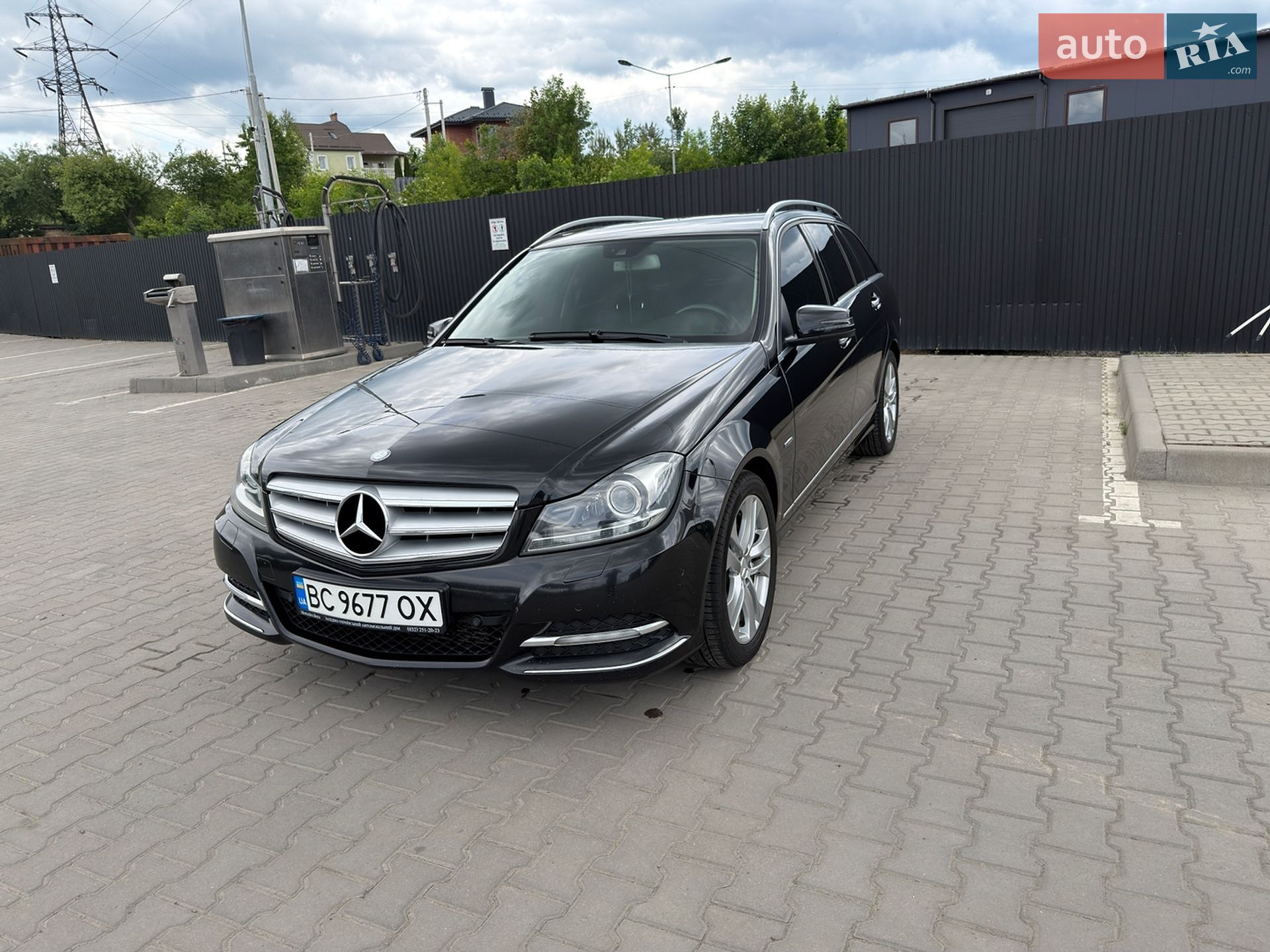 Mercedes-Benz C-Class 2012 VIN WDD2042021F852037 фото оголошення 3 з 98