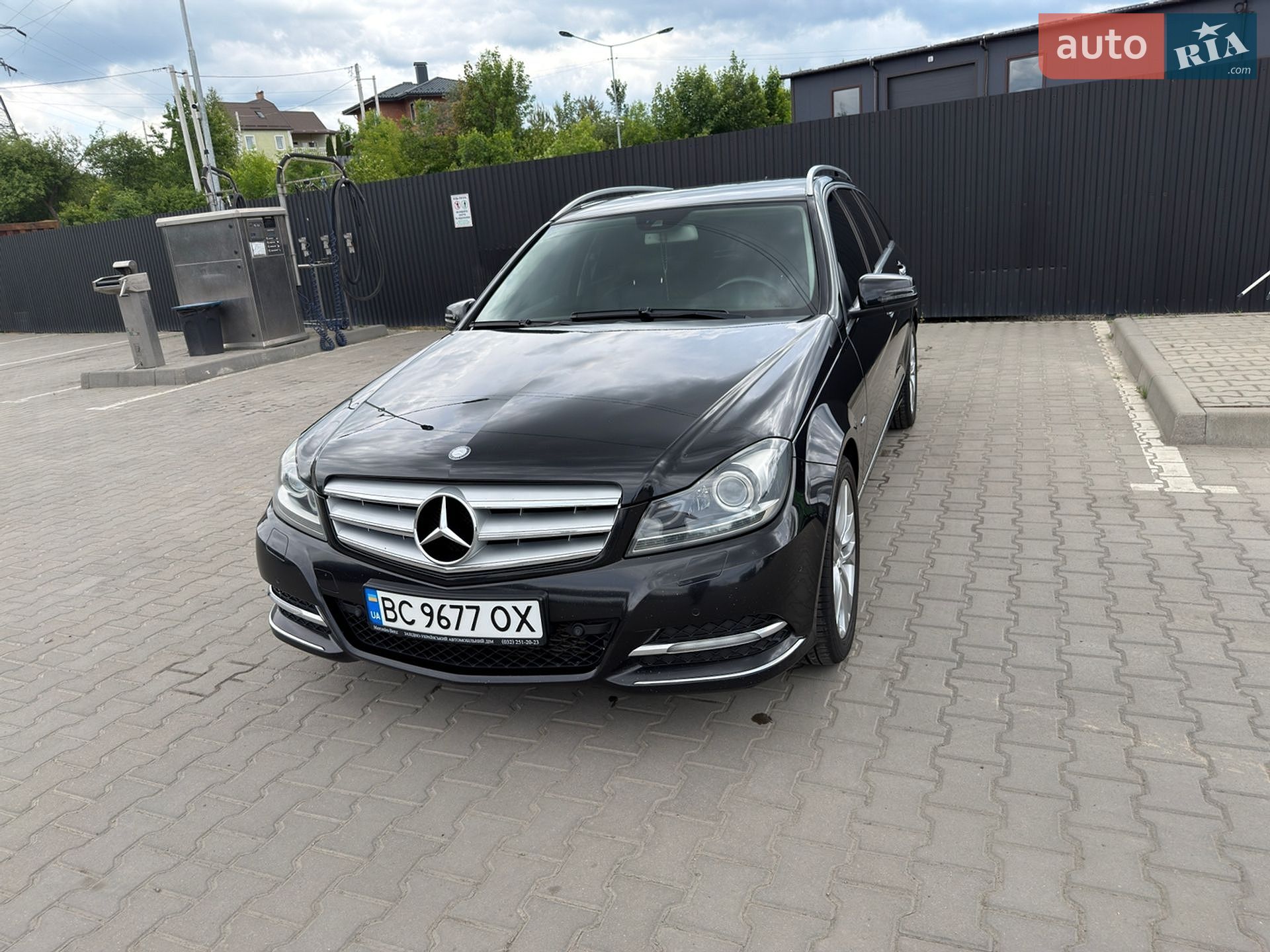 Mercedes-Benz C-Class 2012 VIN WDD2042021F852037 фото оголошення 4 з 98
