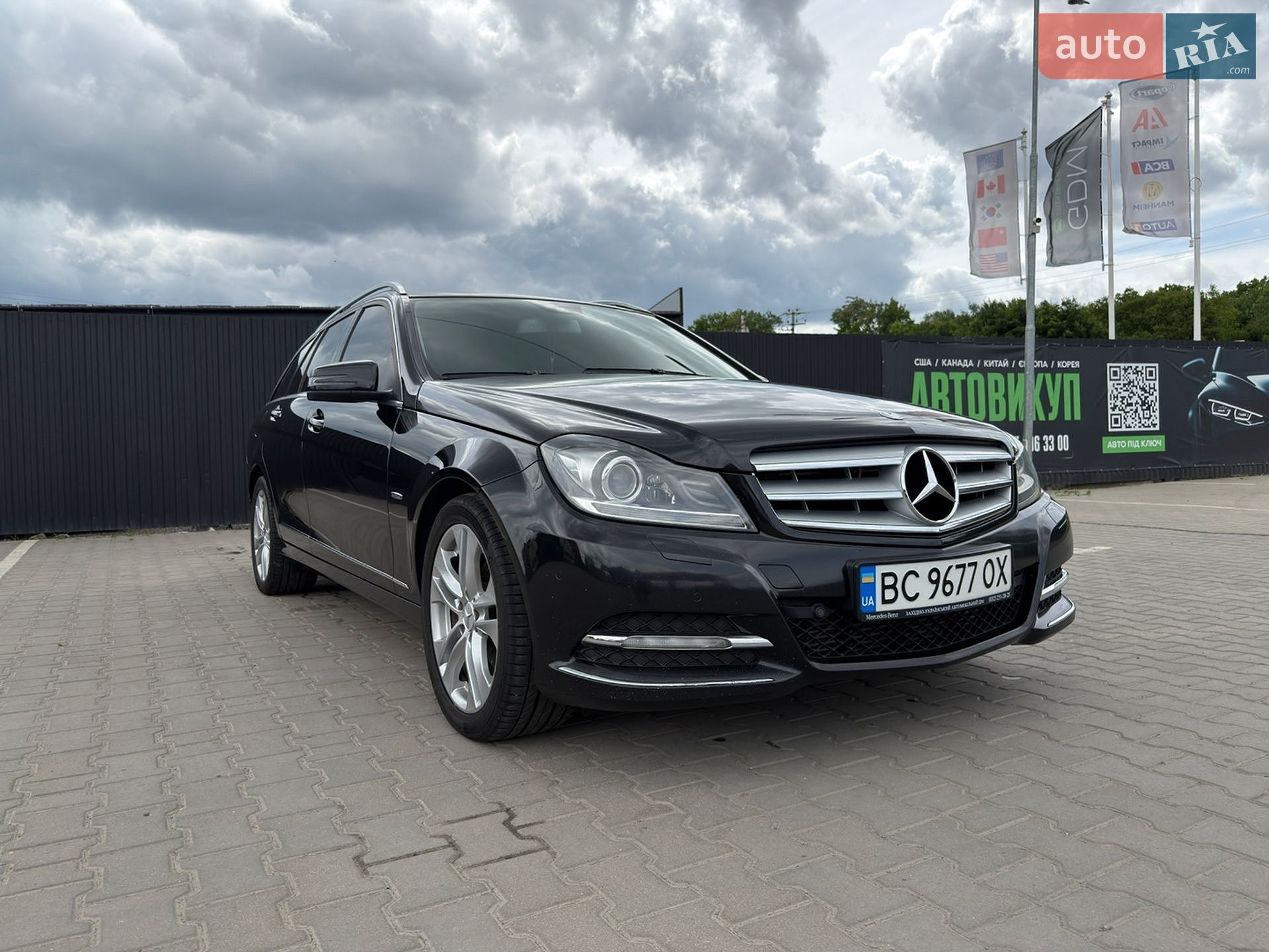 Mercedes-Benz C-Class 2012 VIN WDD2042021F852037 фото оголошення 10 з 98