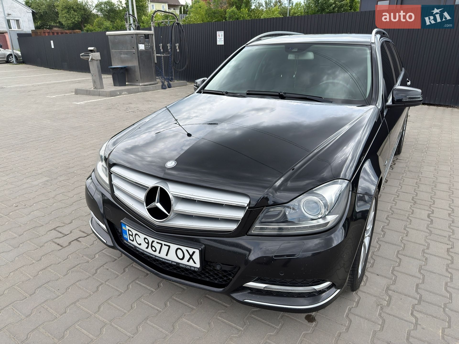Mercedes-Benz C-Class 2012 VIN WDD2042021F852037 фото оголошення 13 з 98