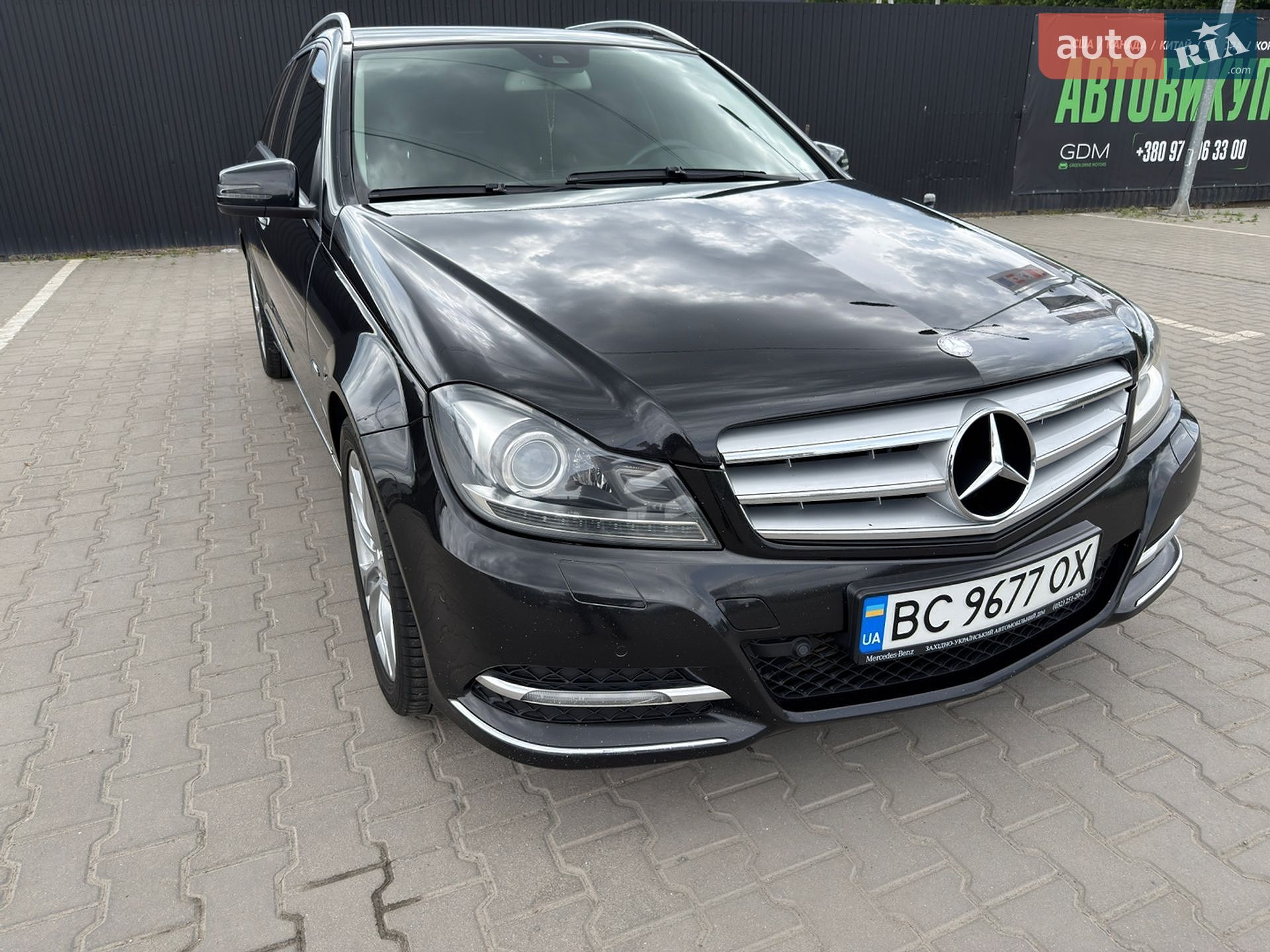Mercedes-Benz C-Class 2012 VIN WDD2042021F852037 фото оголошення 17 з 98