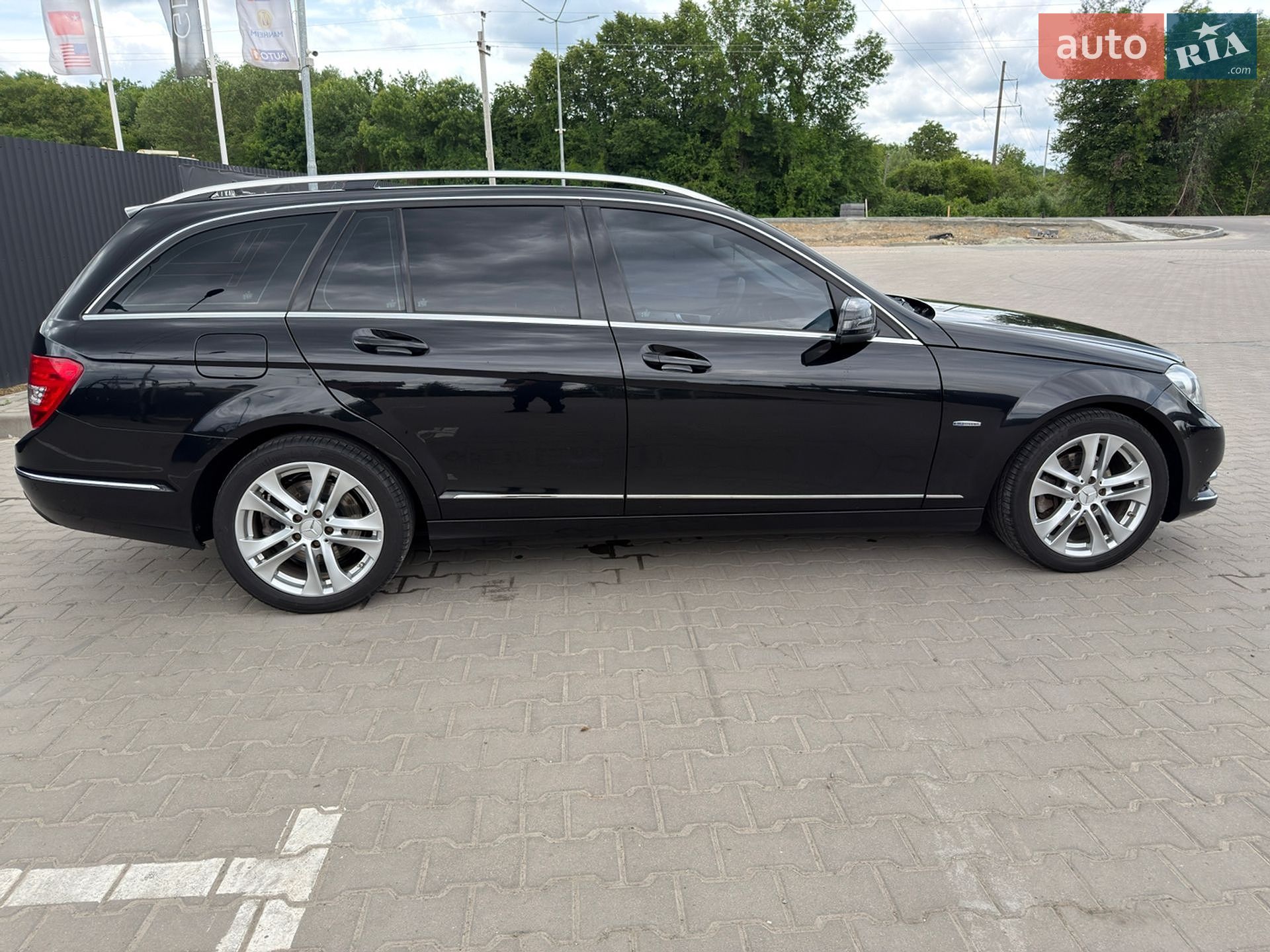 Mercedes-Benz C-Class 2012 VIN WDD2042021F852037 фото оголошення 26 з 98