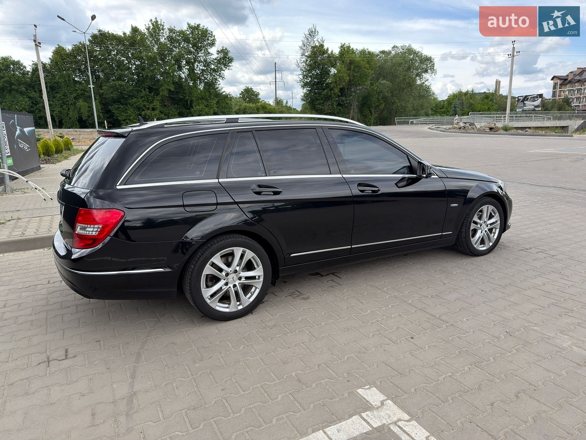 Mercedes-Benz C-Class 2012 VIN WDD2042021F852037 фото оголошення 28 з 98