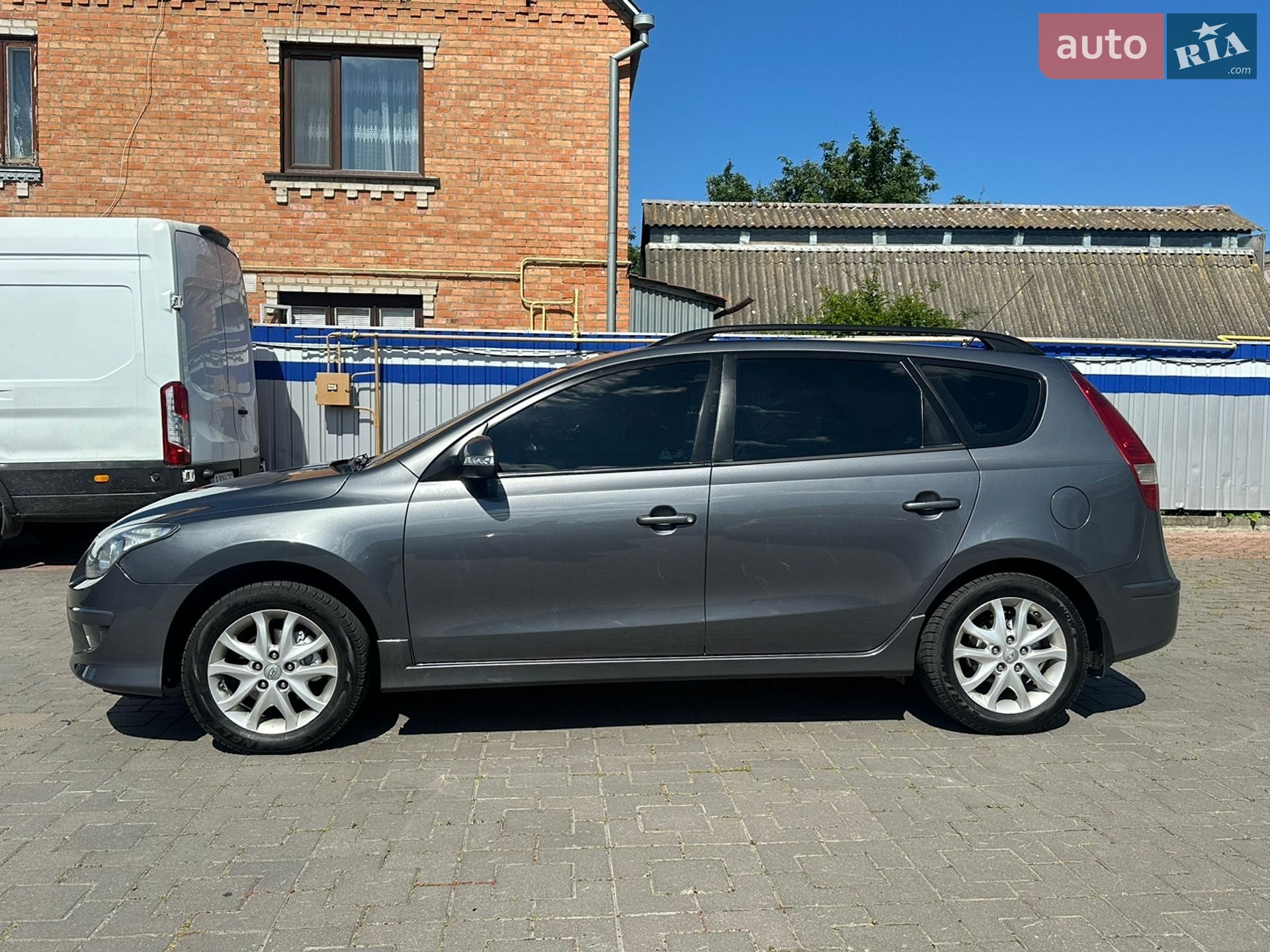 Hyundai i30 2011 VIN TMADC81SACJ076037 фото оголошення 2 з 10