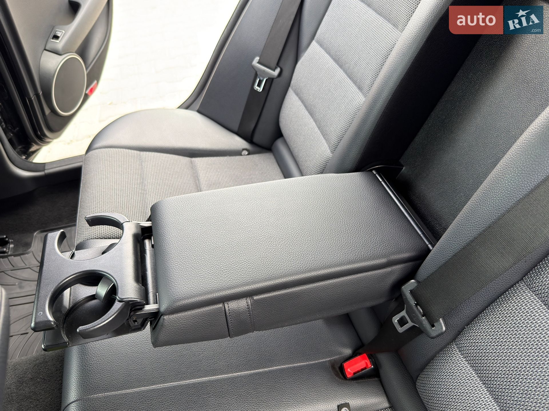 Mercedes-Benz C-Class 2012 VIN WDD2042021F852037 фото оголошення 86 з 98