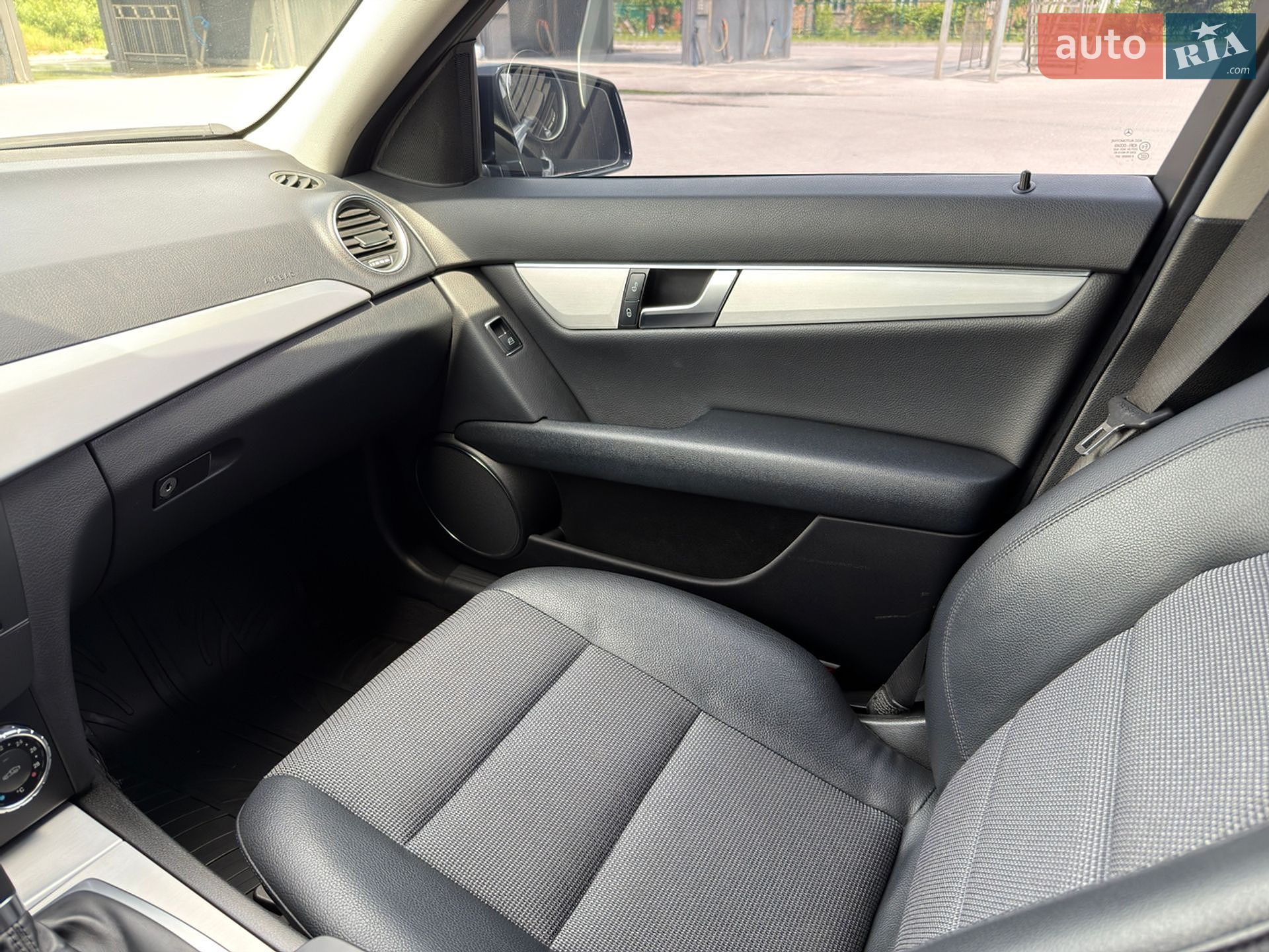 Mercedes-Benz C-Class 2012 VIN WDD2042021F852037 фото оголошення 97 з 98