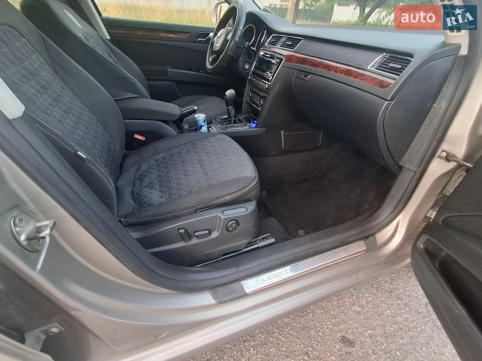 Skoda Superb 2012 VIN TMBAB43T3CB300927 фото оголошення 5 з 18